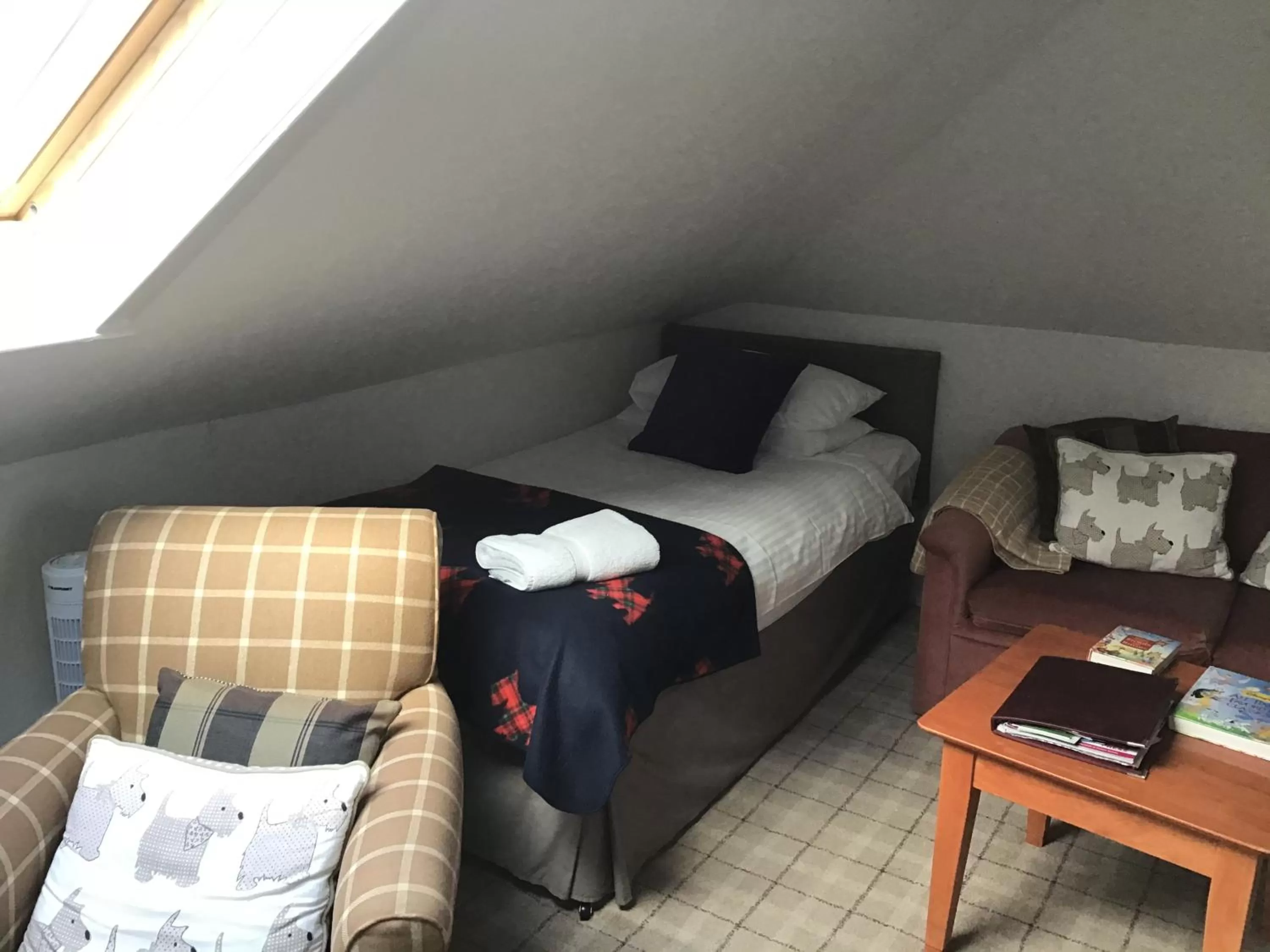 Family Room with Private Bathroom in Woodvale