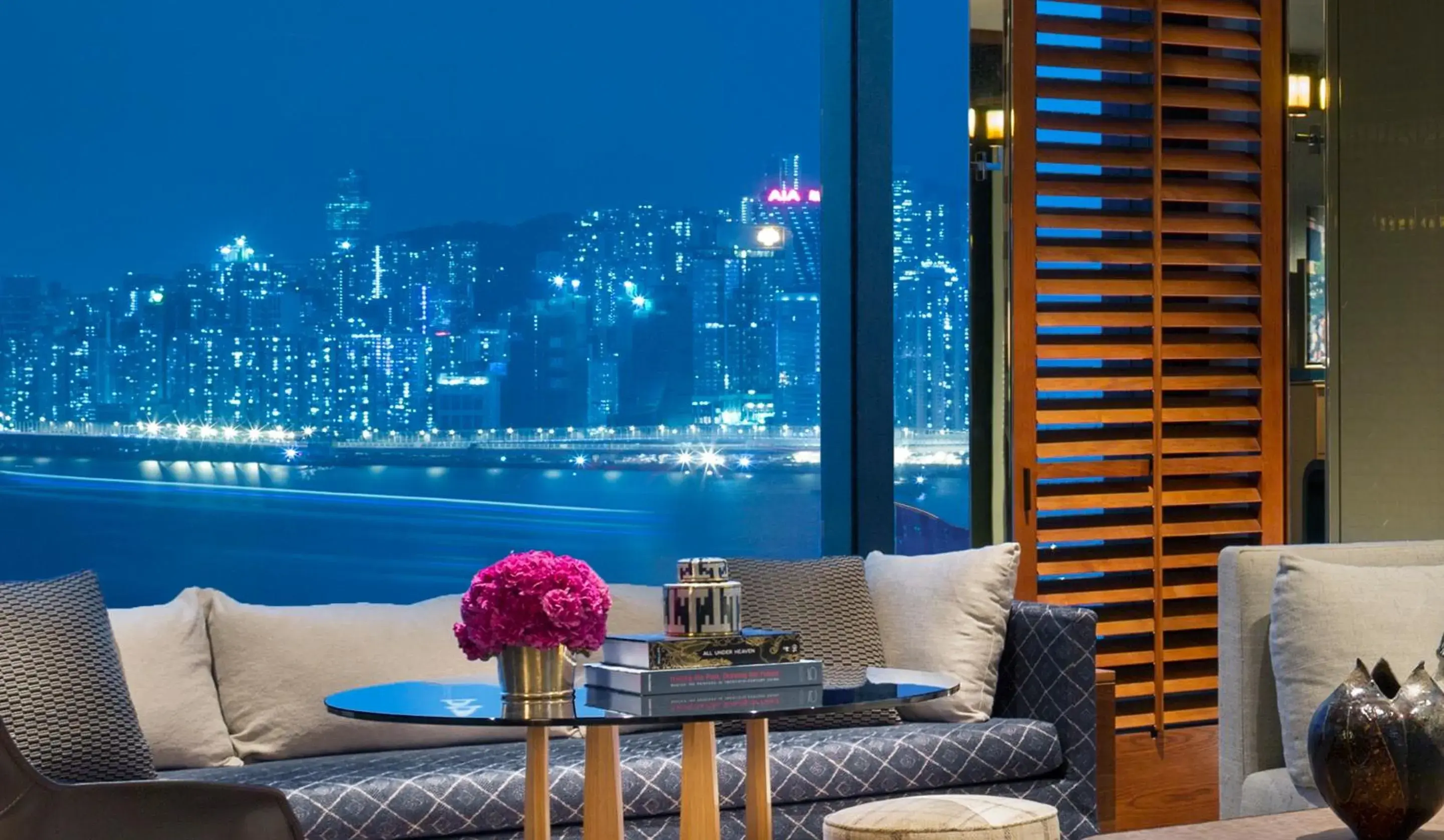 Living room in Rosewood Hong Kong