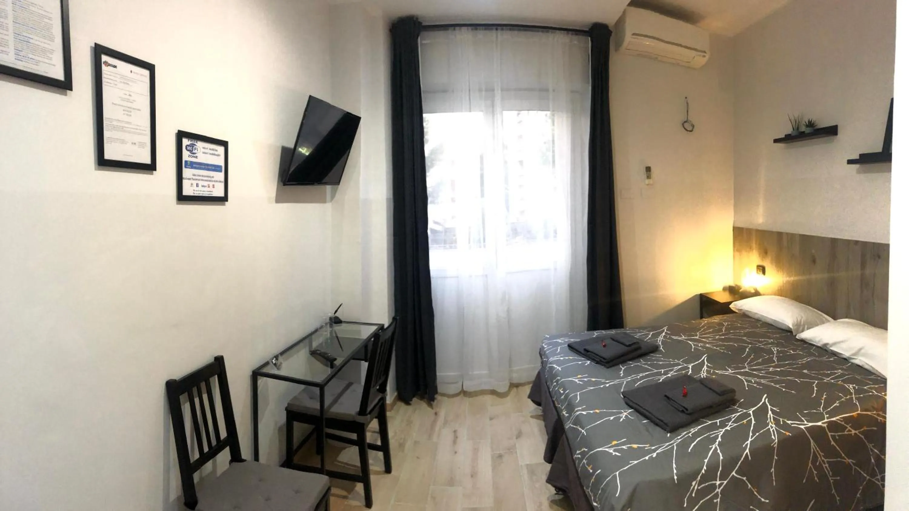 Bed in Avec Moi Roma