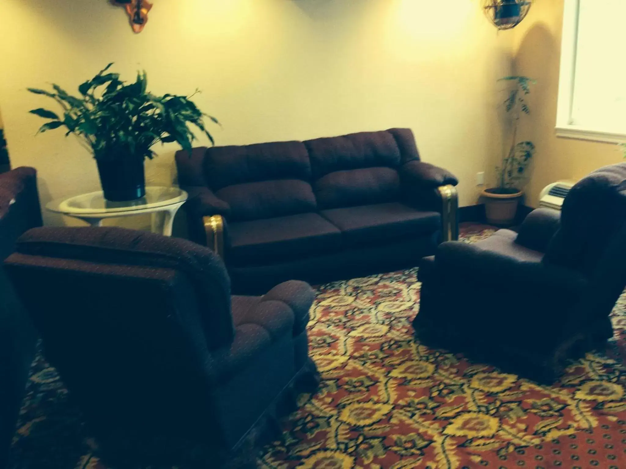 Seating Area in Quality Inn