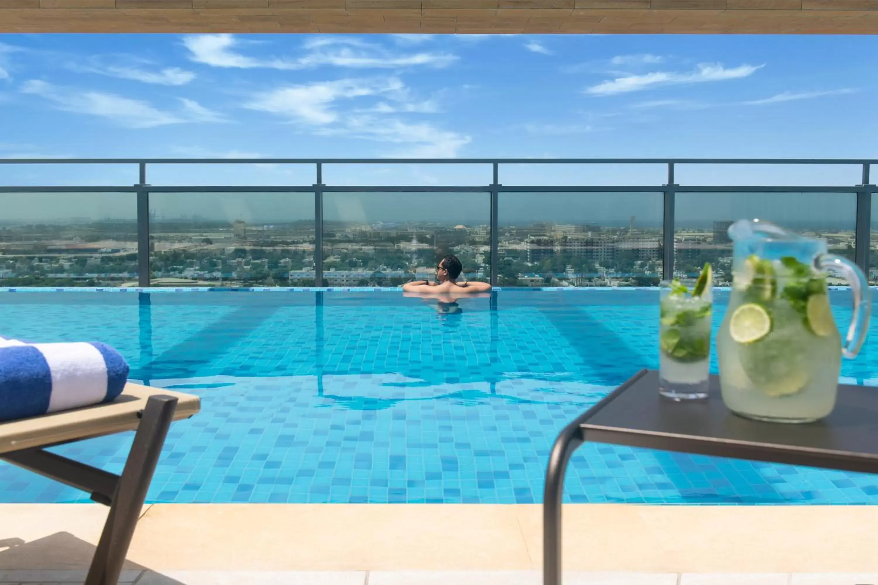 Swimming pool in Swissotel Living Jeddah Swimming pool in Swissotel Living Jeddah