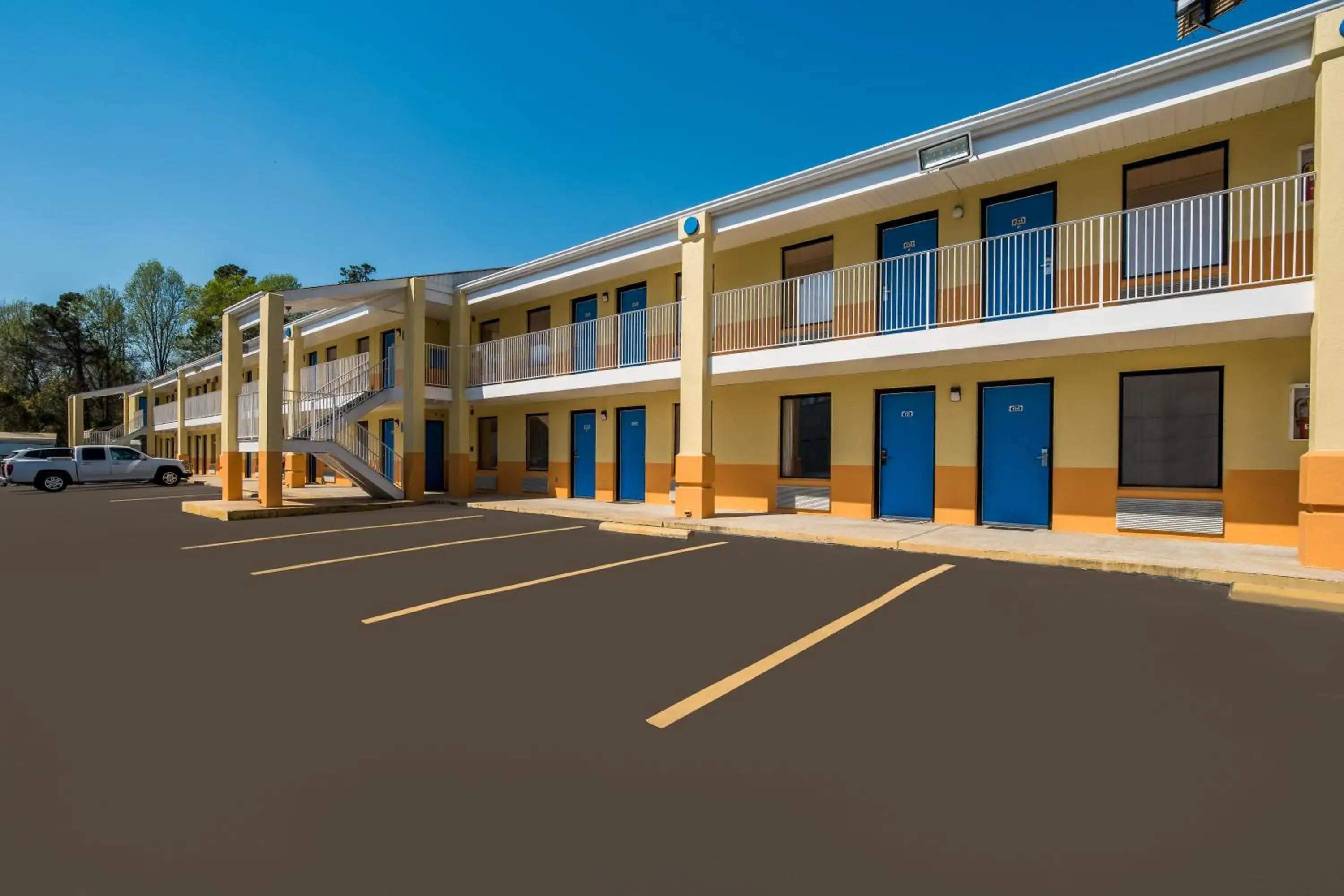 Property building in Rodeway Inn Augusta West - Fort Eisenhower Property building in Rodeway Inn Augusta West - Fort Eisenhower