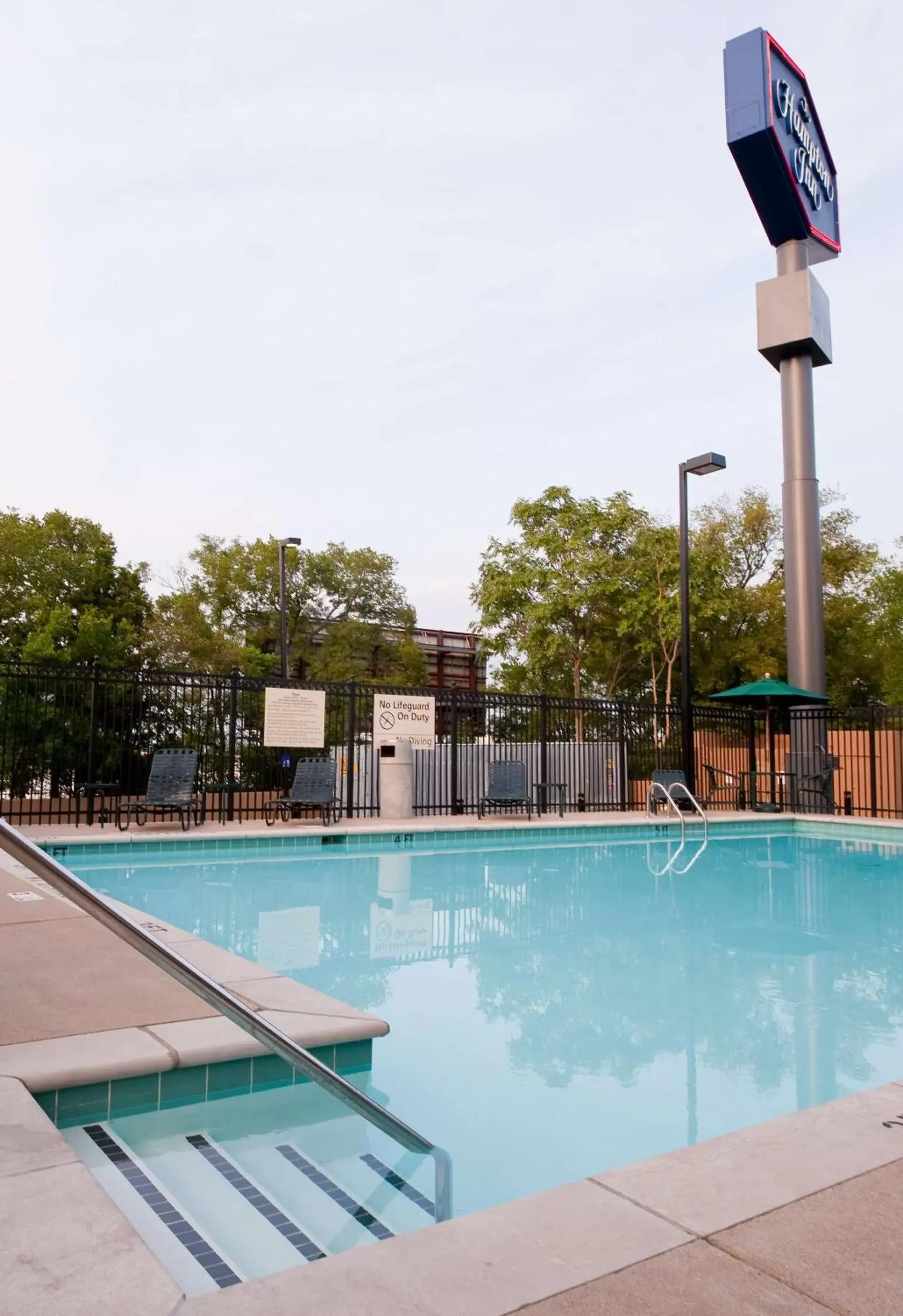 Swimming Pool in Hampton Inn Nashville/Brentwood-I-65S