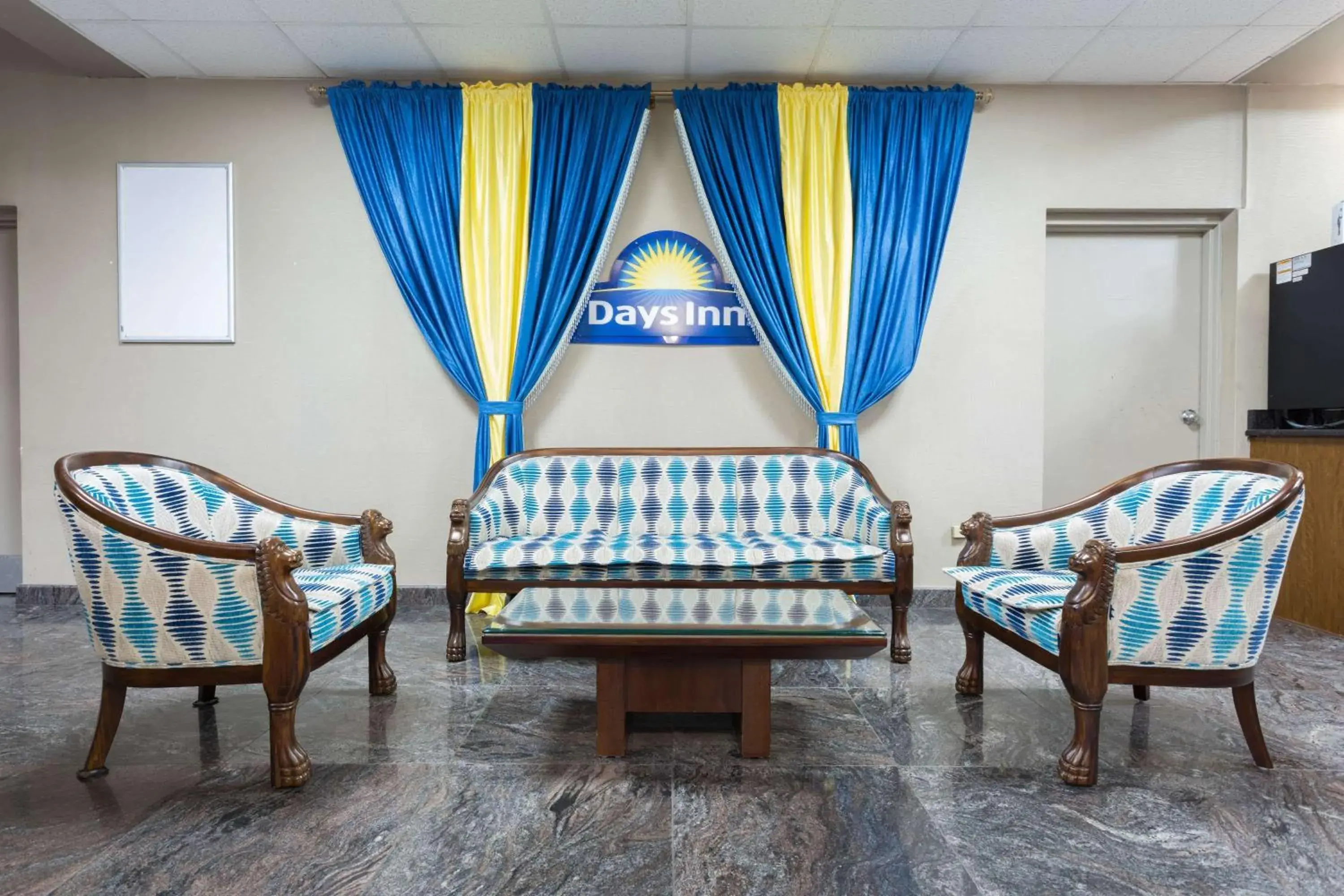 Lobby or reception, Bed in Days Inn by Wyndham Orangeburg