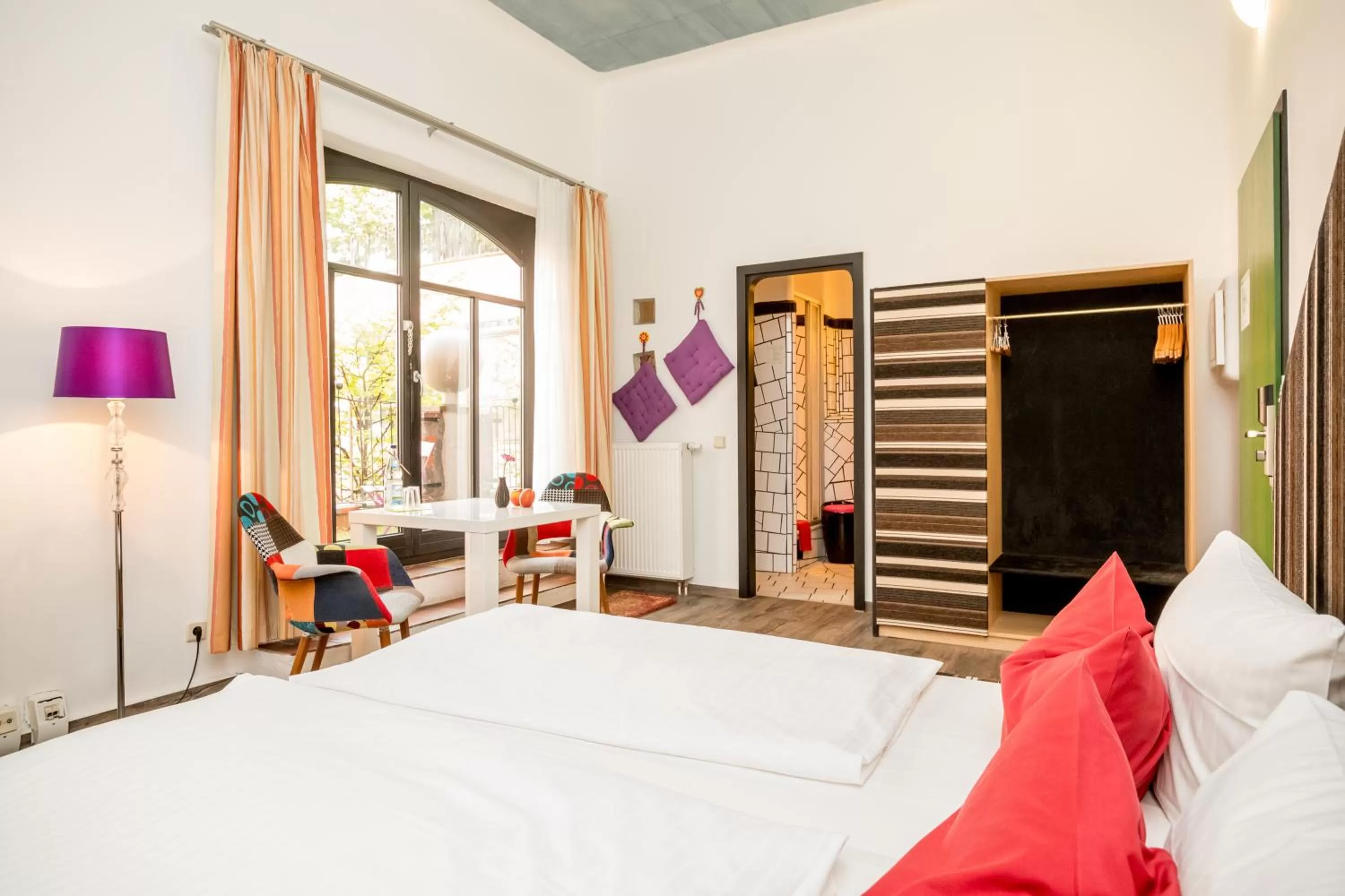 Bed in artHOTEL Magdeburg