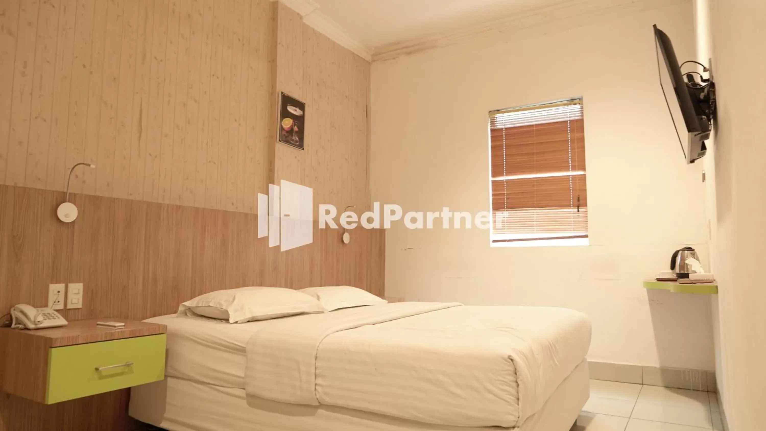 Bedroom, Bed in Wisma Sederhana RedPartner