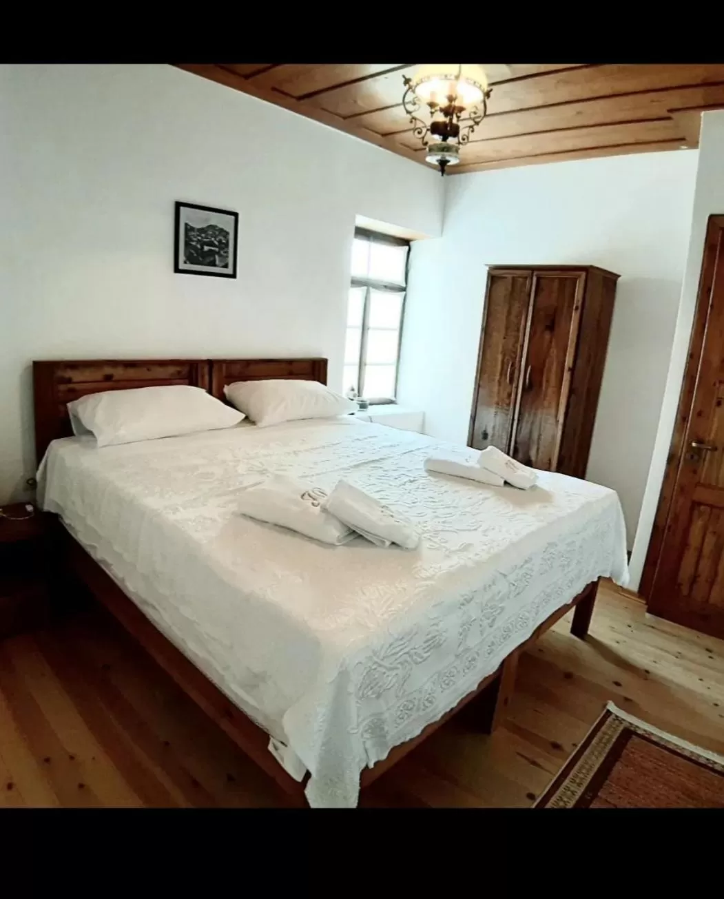 Bed in Guest House J.Prifti