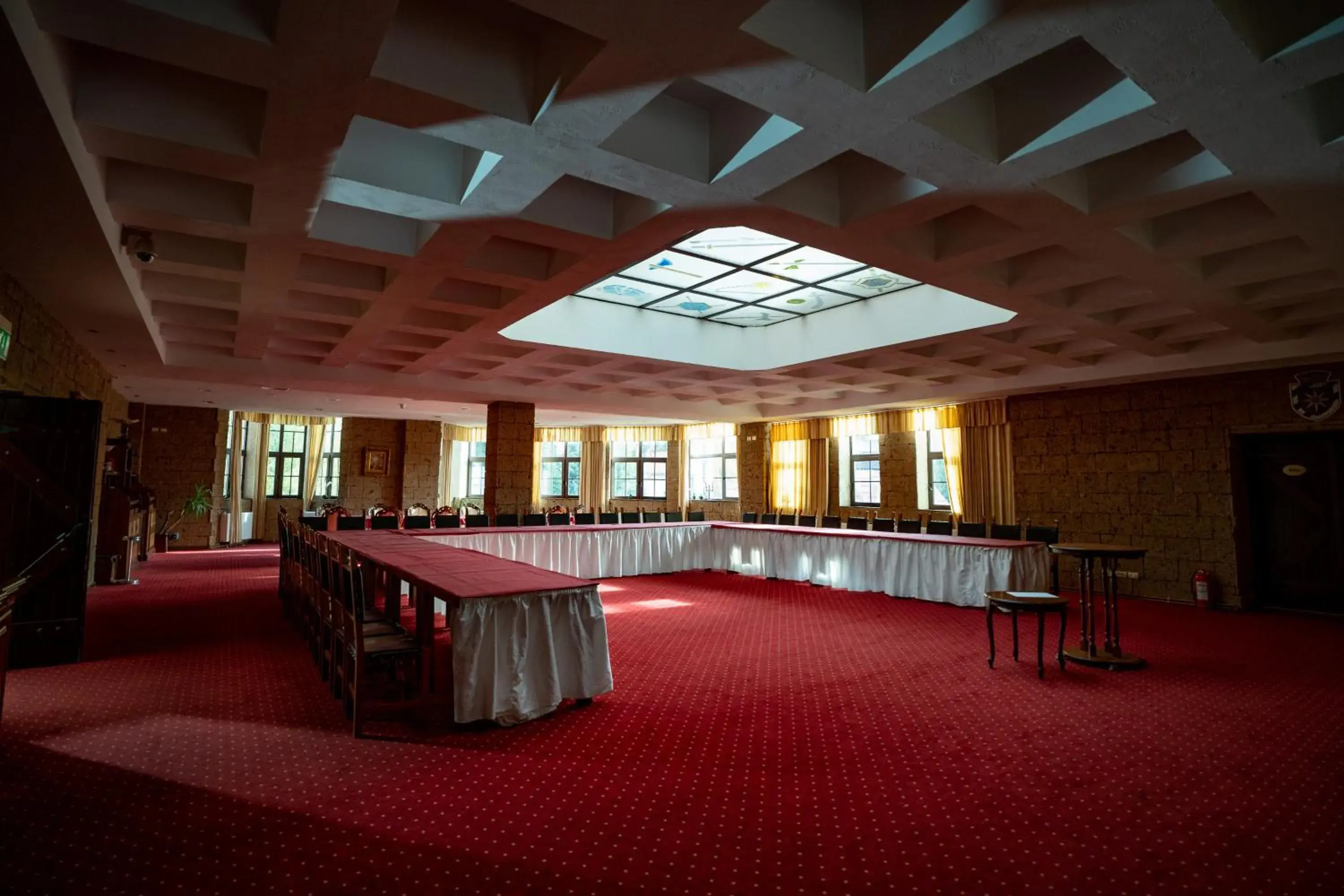 Business facilities in House of Dracula Hotel