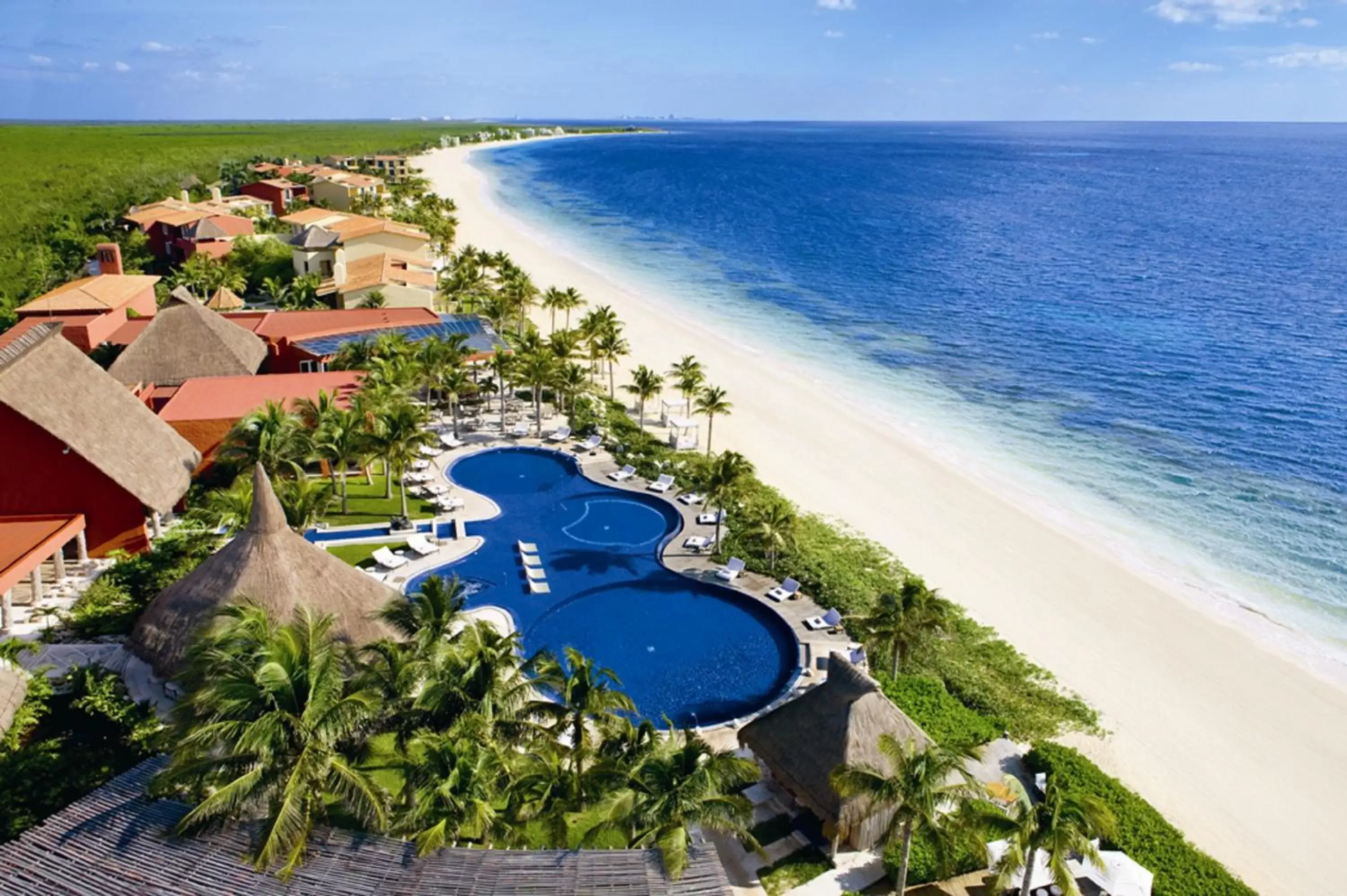 Bird's eye view, Bird's-eye View in Zoetry Paraiso de la Bonita - Endless Privileges