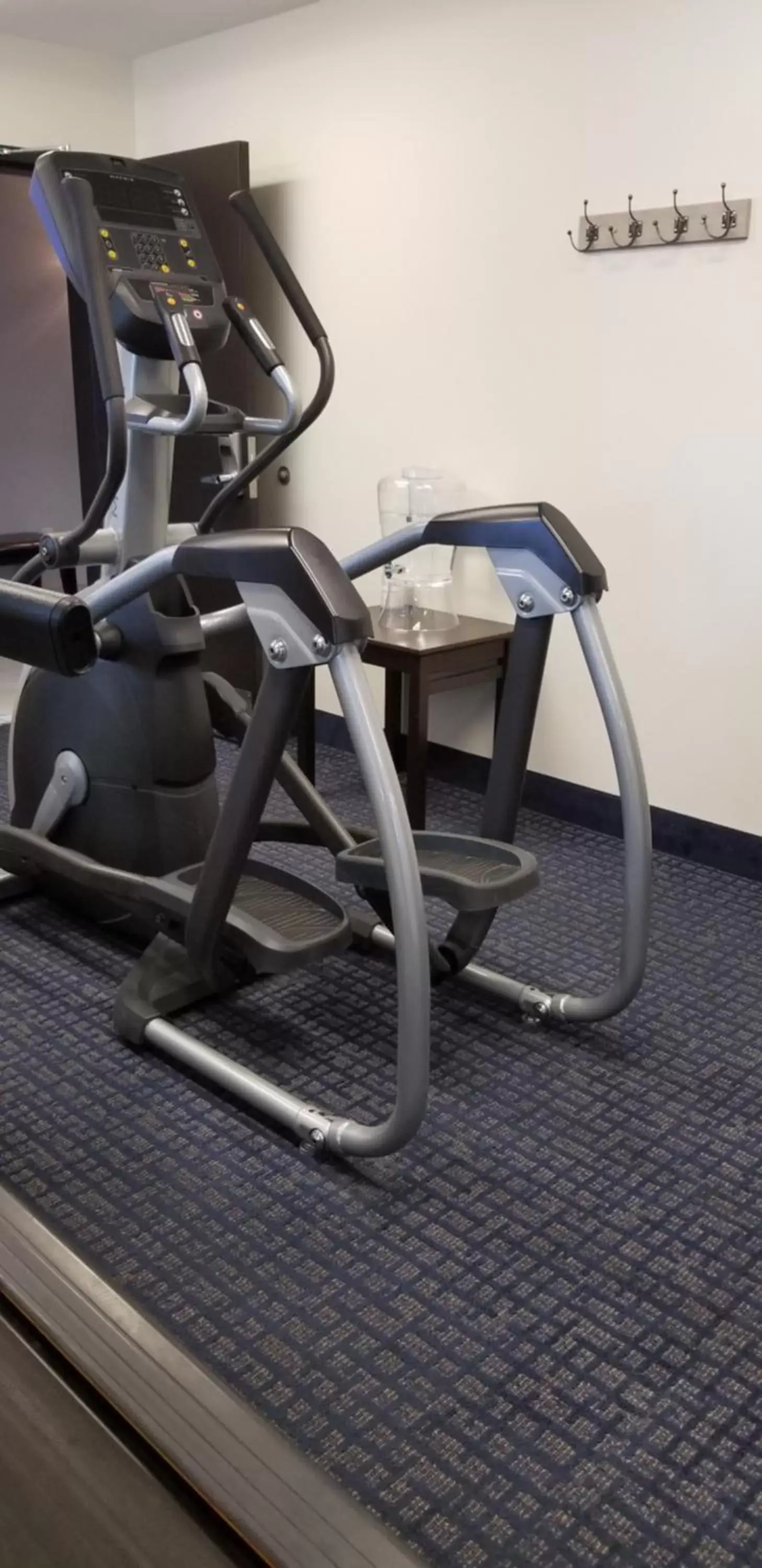 Fitness centre/facilities in Super 8 by Wyndham Lachenaie/Terrebonne Fitness centre/facilities in Super 8 by Wyndham Lachenaie/Terrebonne