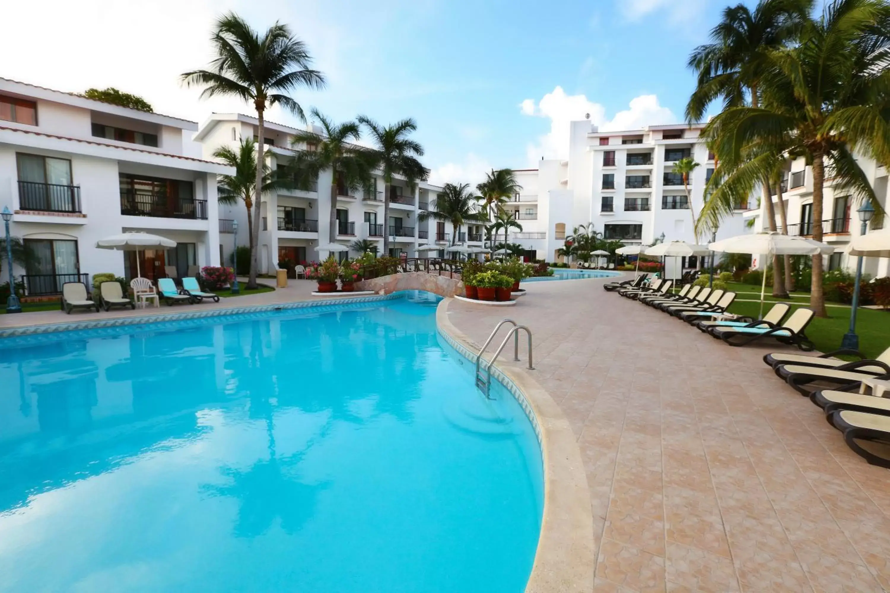 Swimming Pool in The Royal Cancun - All Suites Resort