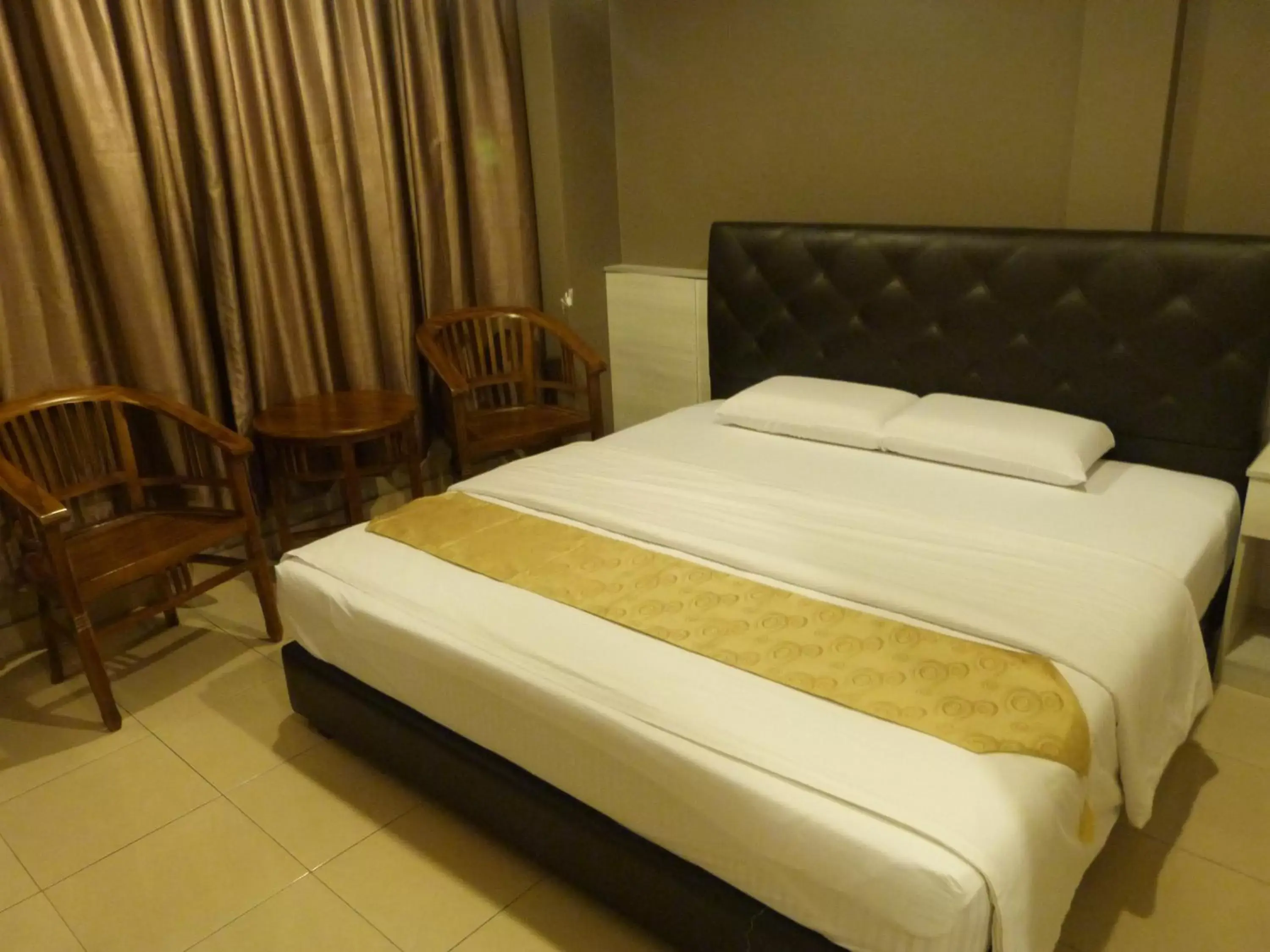 Bed in AERO Star Hotel