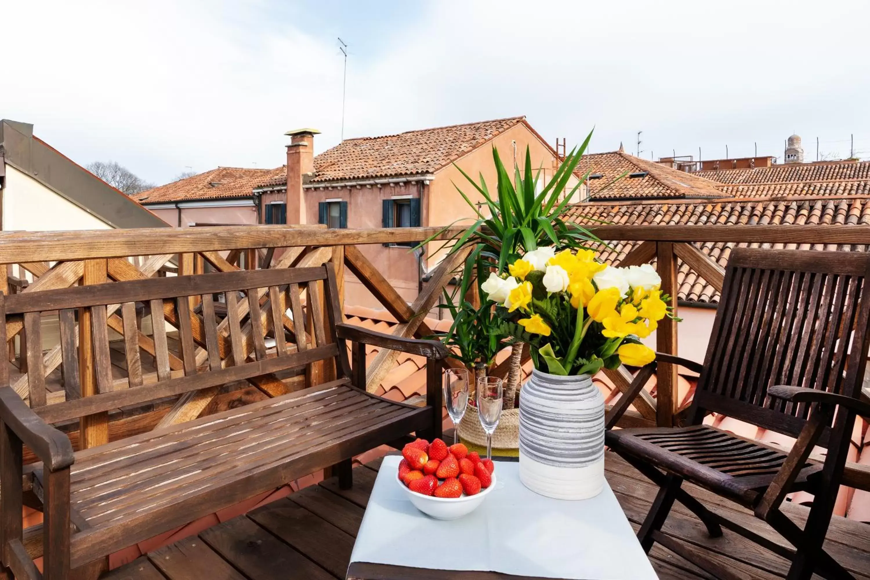 Balcony/Terrace in Ca' Degli Antichi Giardini Apartments