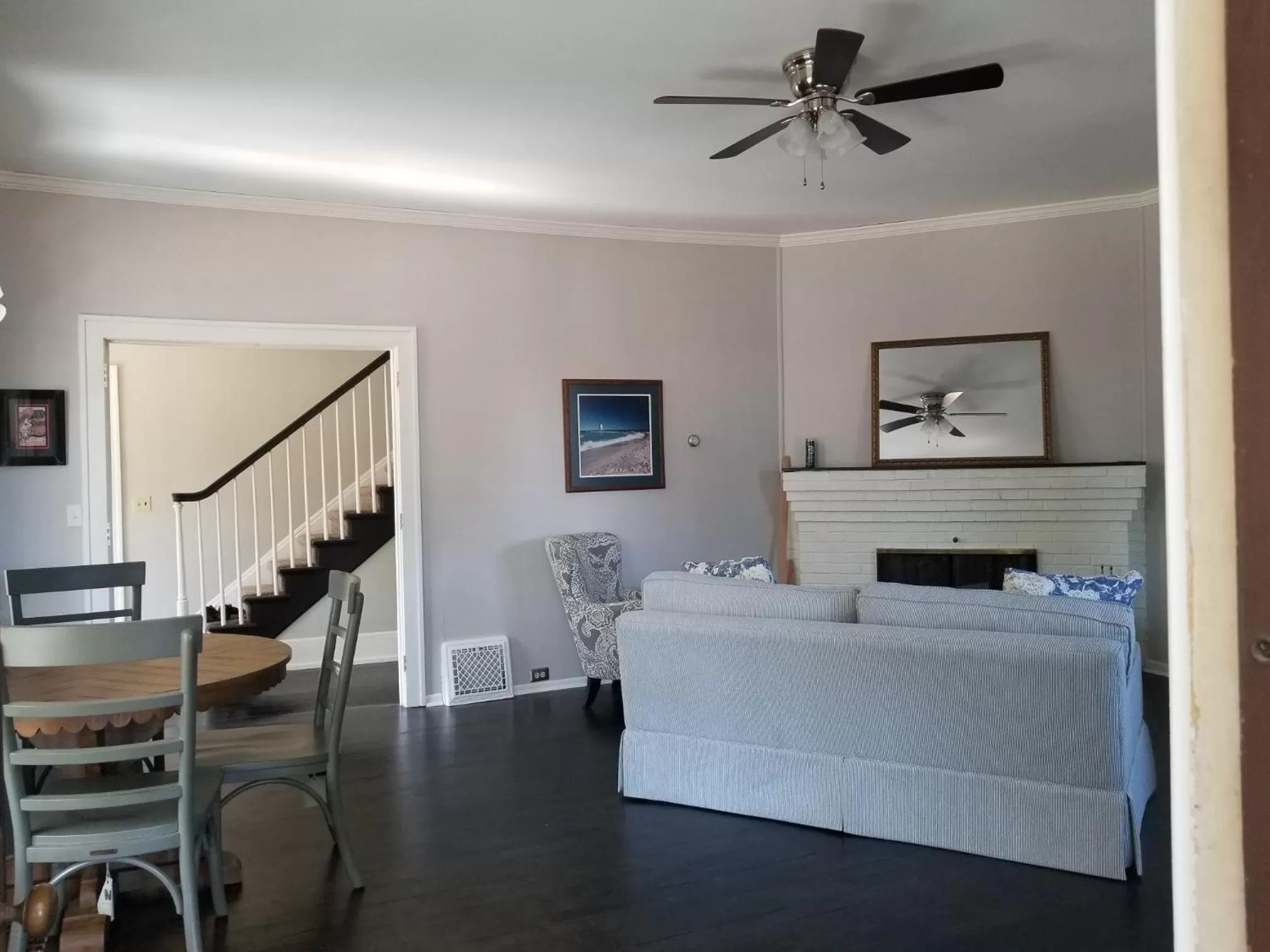 Living room, Bed in Charlevoix House