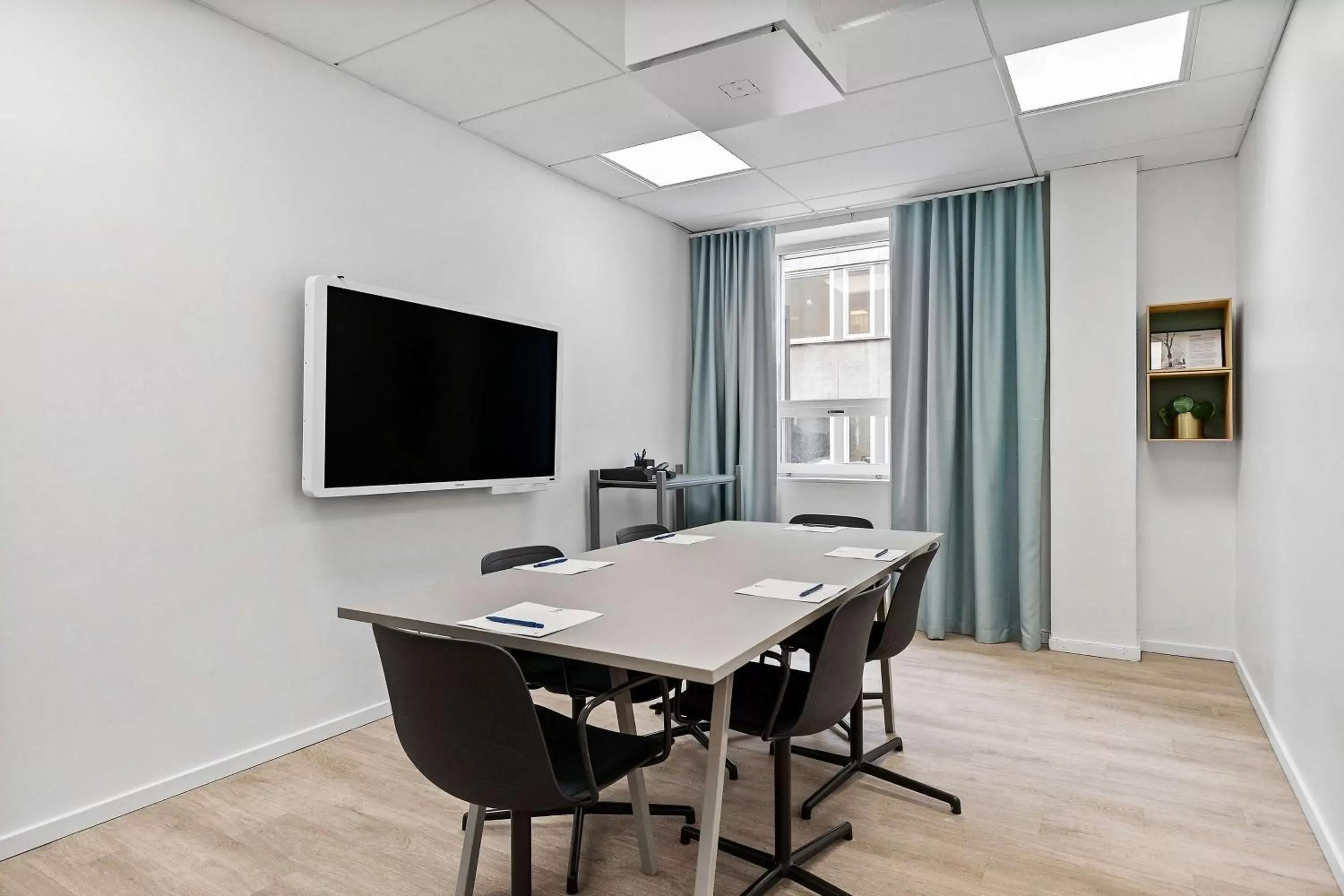 Meeting/conference room, TV/Entertainment Center in Best Western Kom Hotel Stockholm