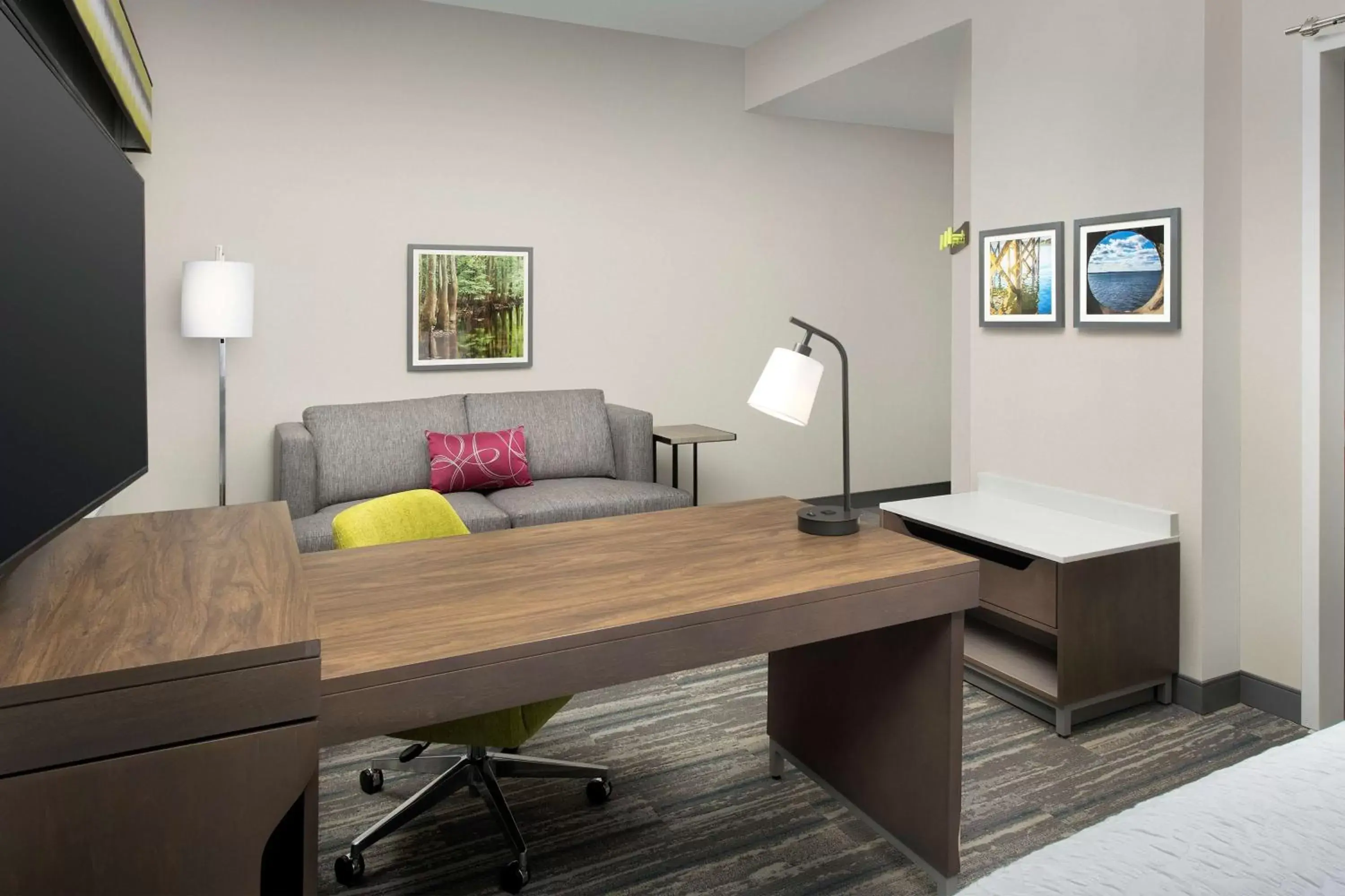 Living room, Seating Area in Hampton Inn & Suites Lexington