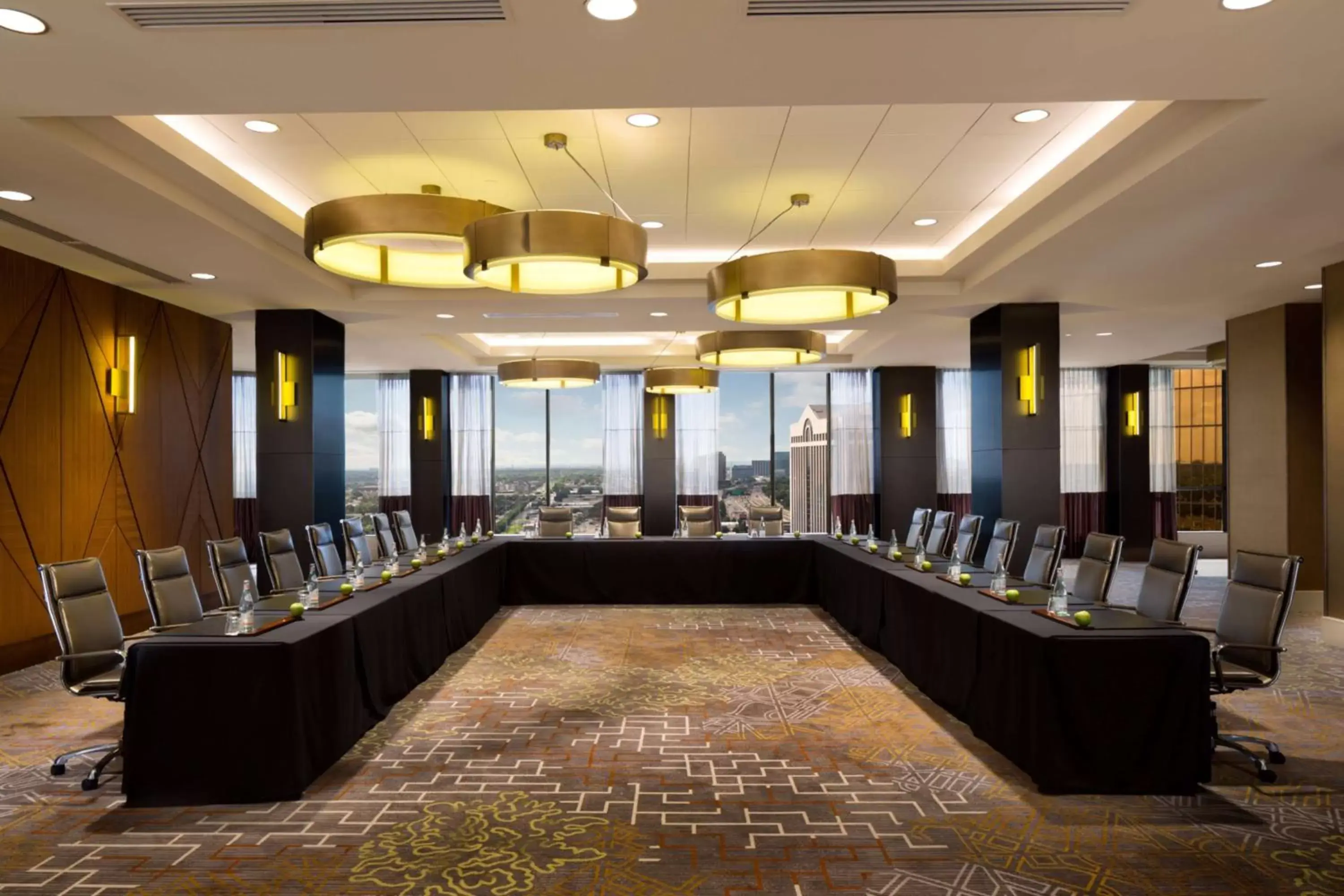 Meeting/conference room in DoubleTree by Hilton Hotel Dallas Campbell Centre