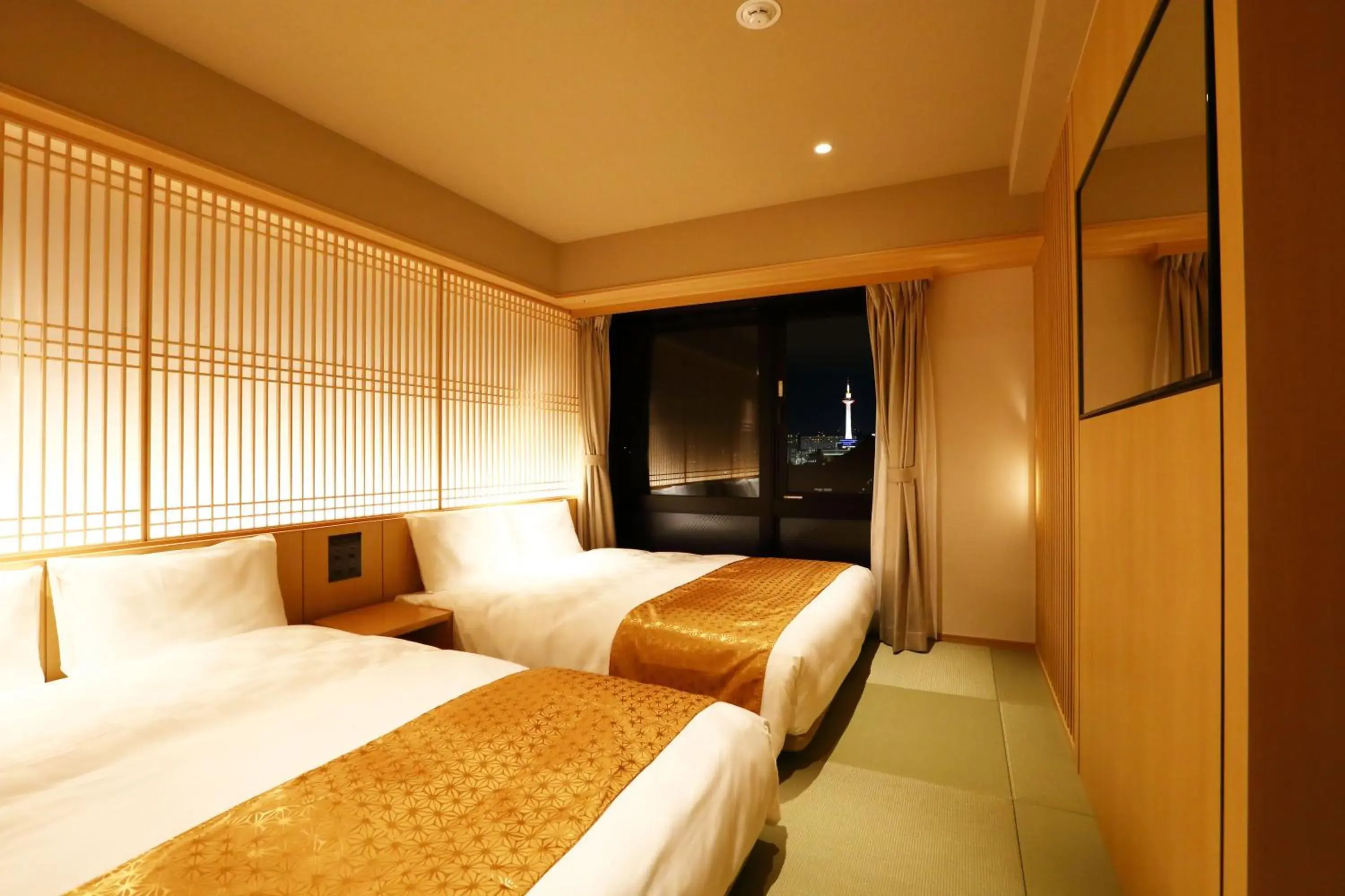 Bed in Watermark Hotel Kyoto HIS Hotel Group