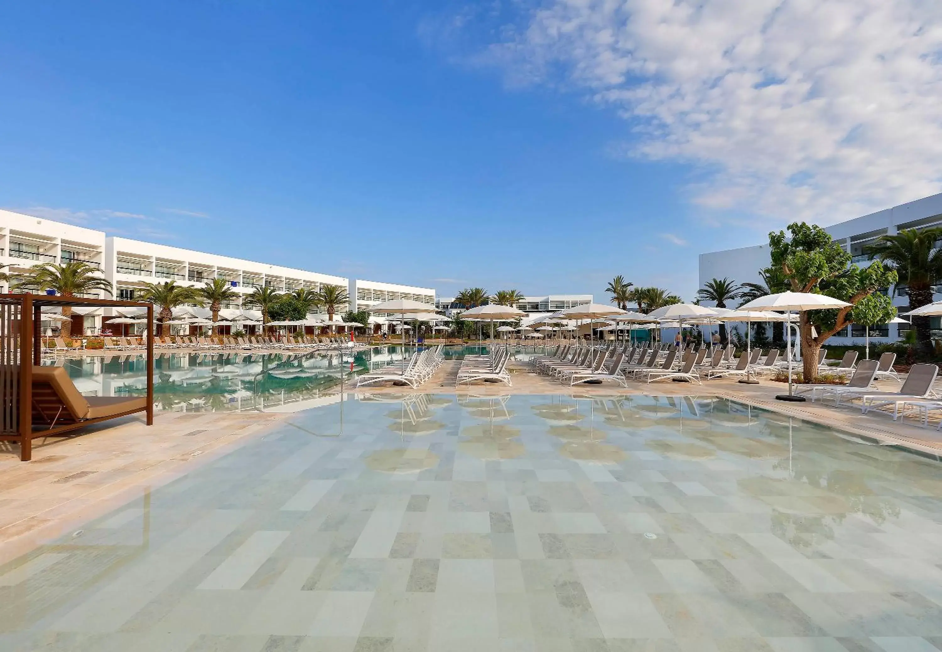 Swimming pool, Beach in Grand Palladium Palace Ibiza Resort & Spa- All Inclusive