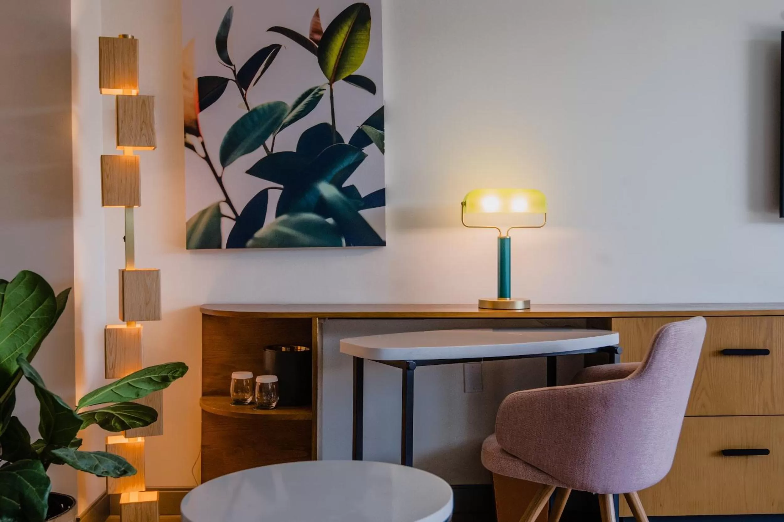 Seating area in Hotel Madera