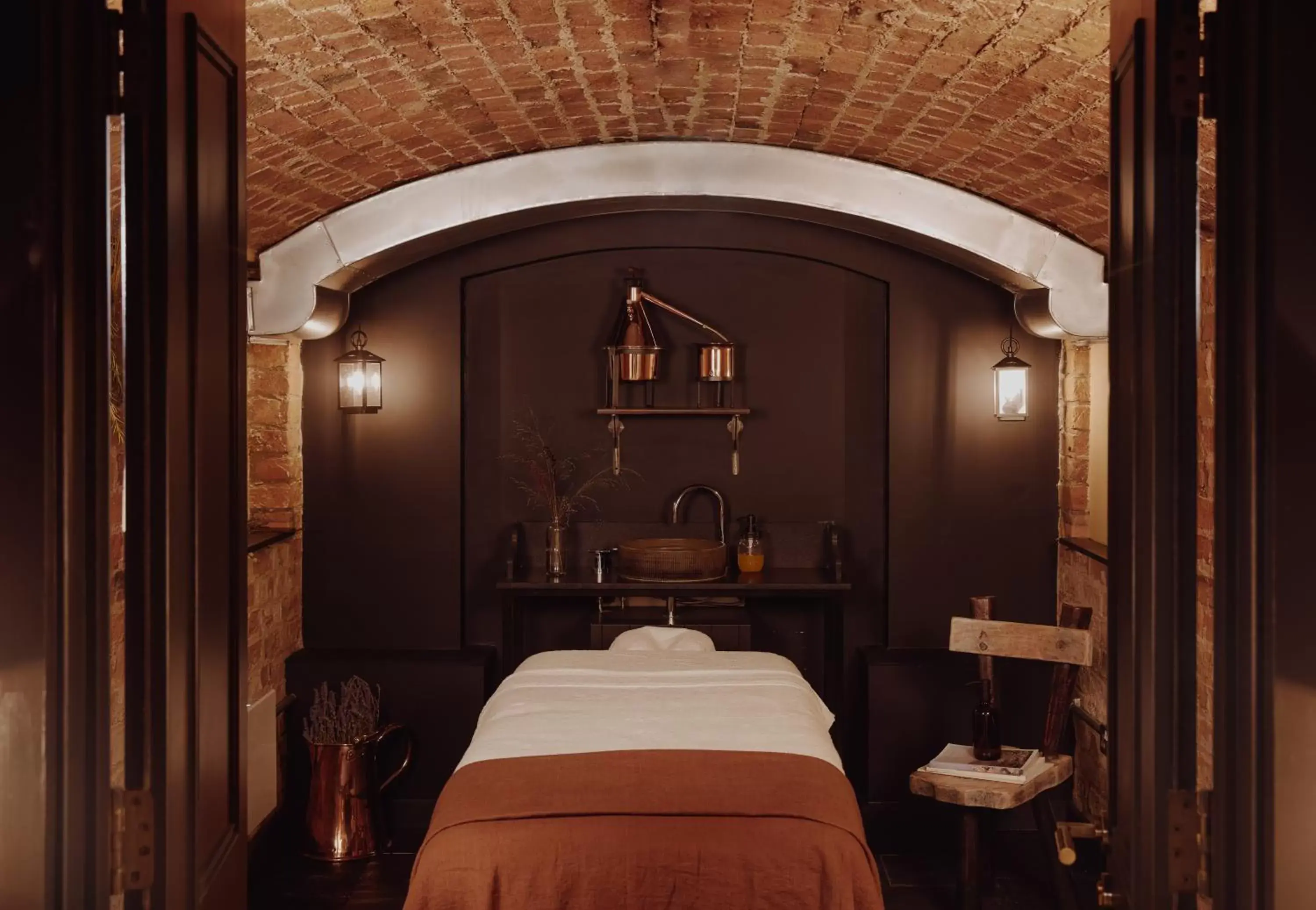 Massage in No 1 by GuestHouse, York