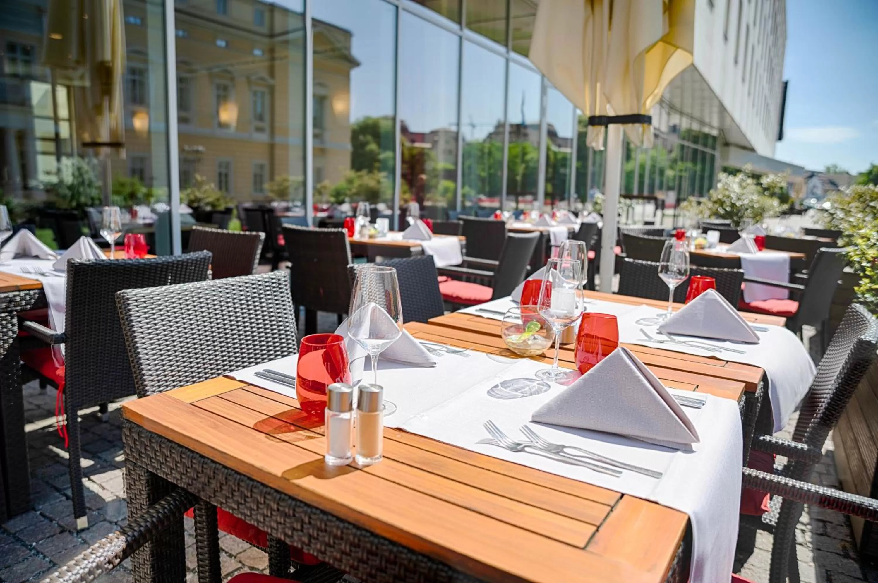 Restaurant/places to eat in Welcome Hotel Darmstadt City Center