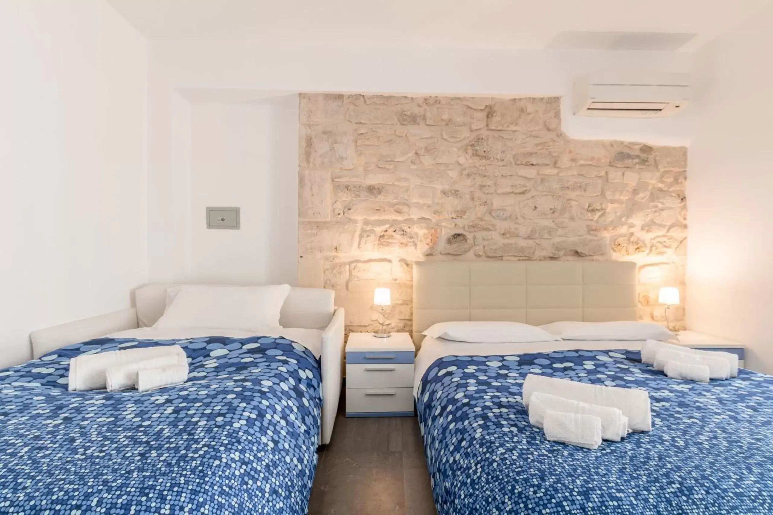 Bedroom, Bed in B&B Bianco E Blu