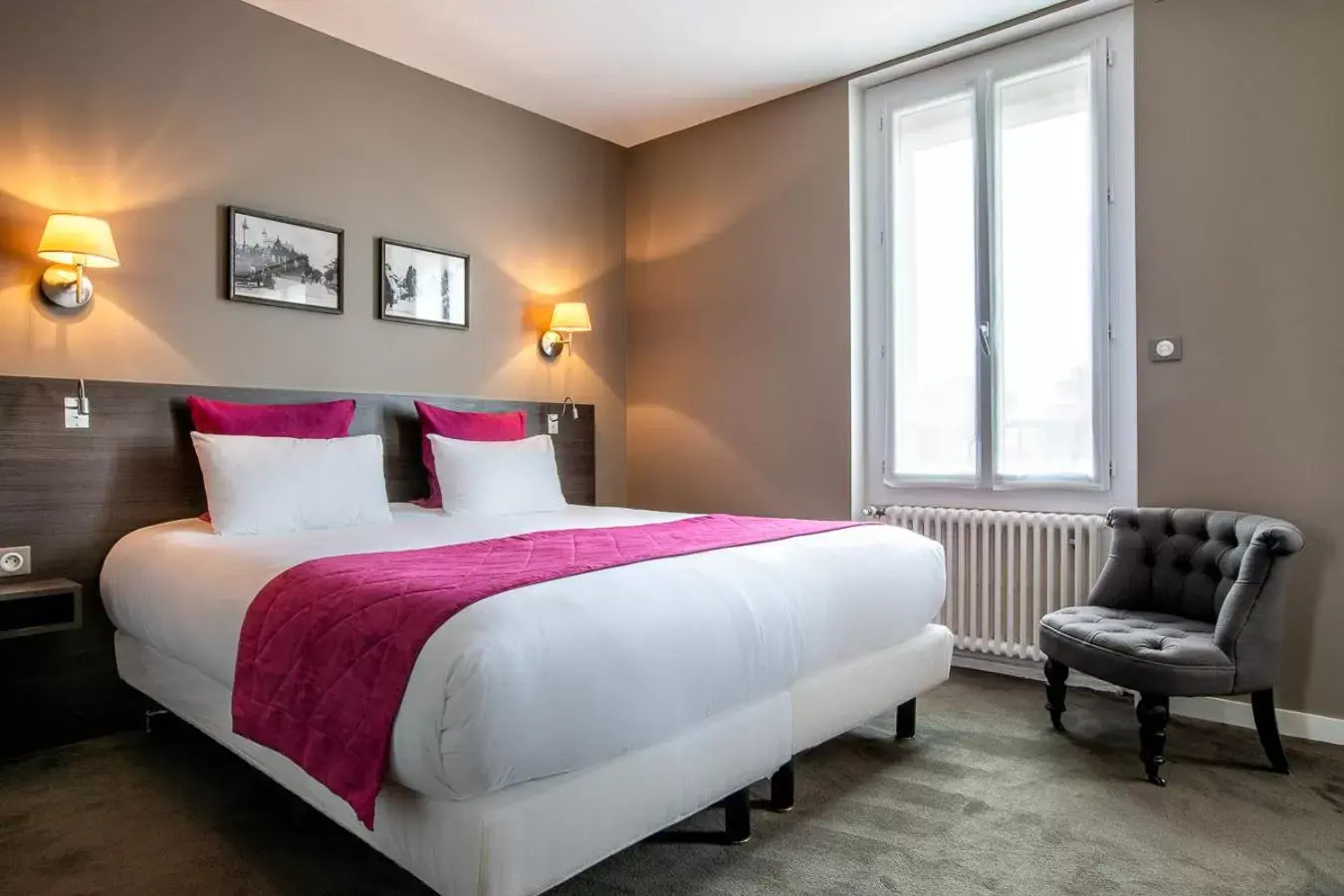 Bed in Hotel Des Dunes Bed in Hotel Des Dunes