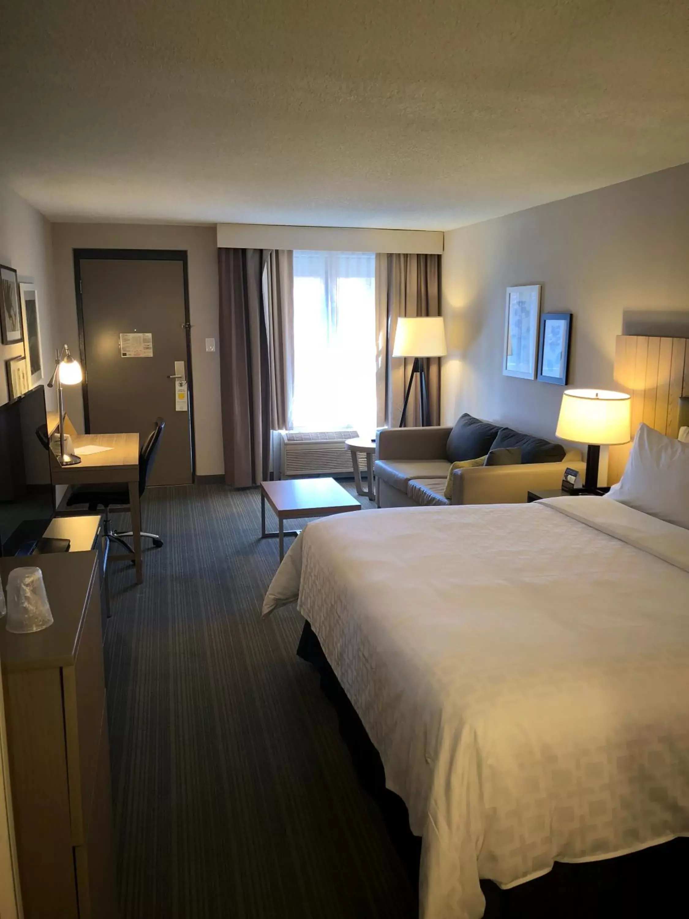 Bed in Holiday Inn El Paso West – Sunland Park, an IHG Hotel