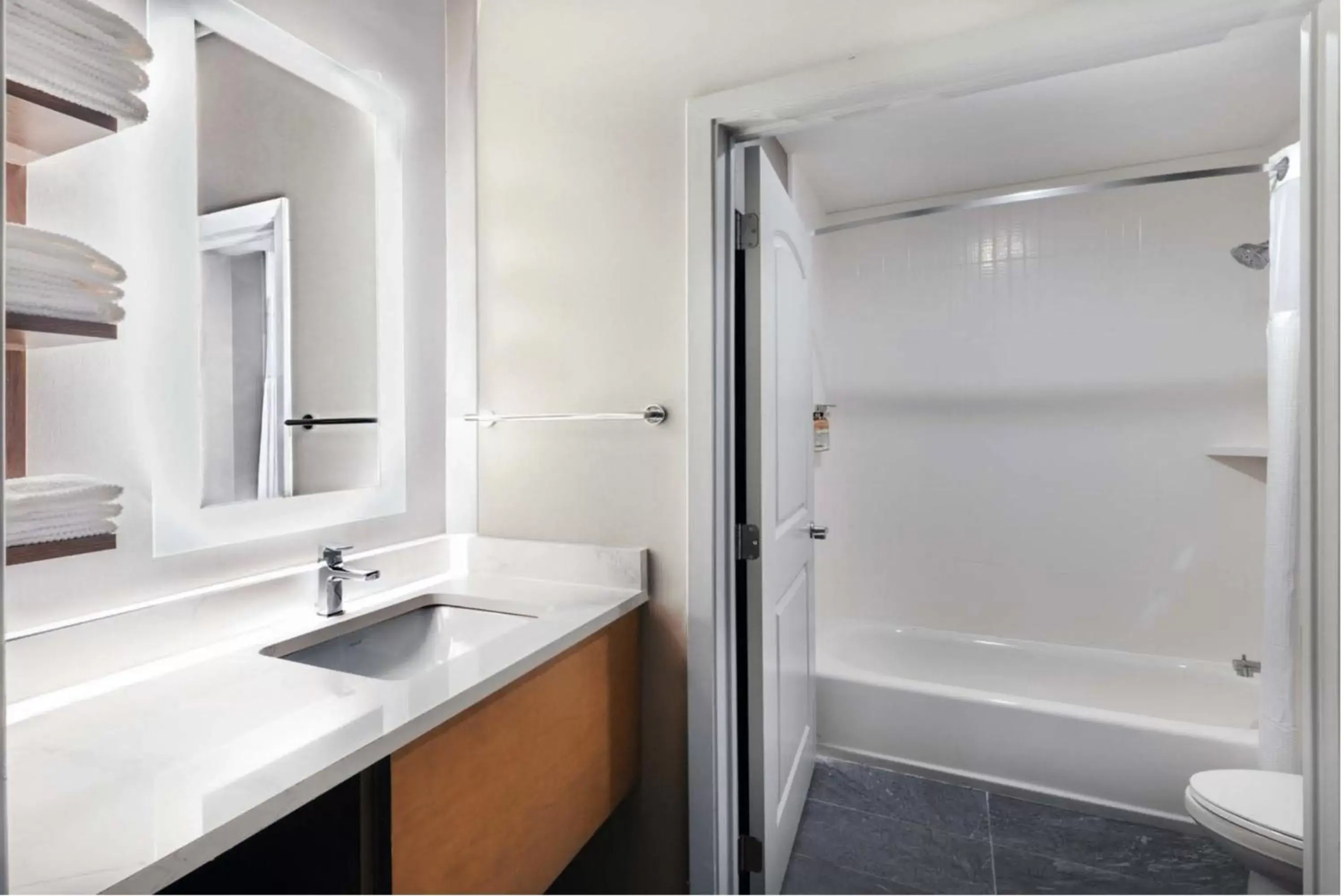 Bathroom in Staybridge Suites Waco South - Woodway, an IHG Hotel