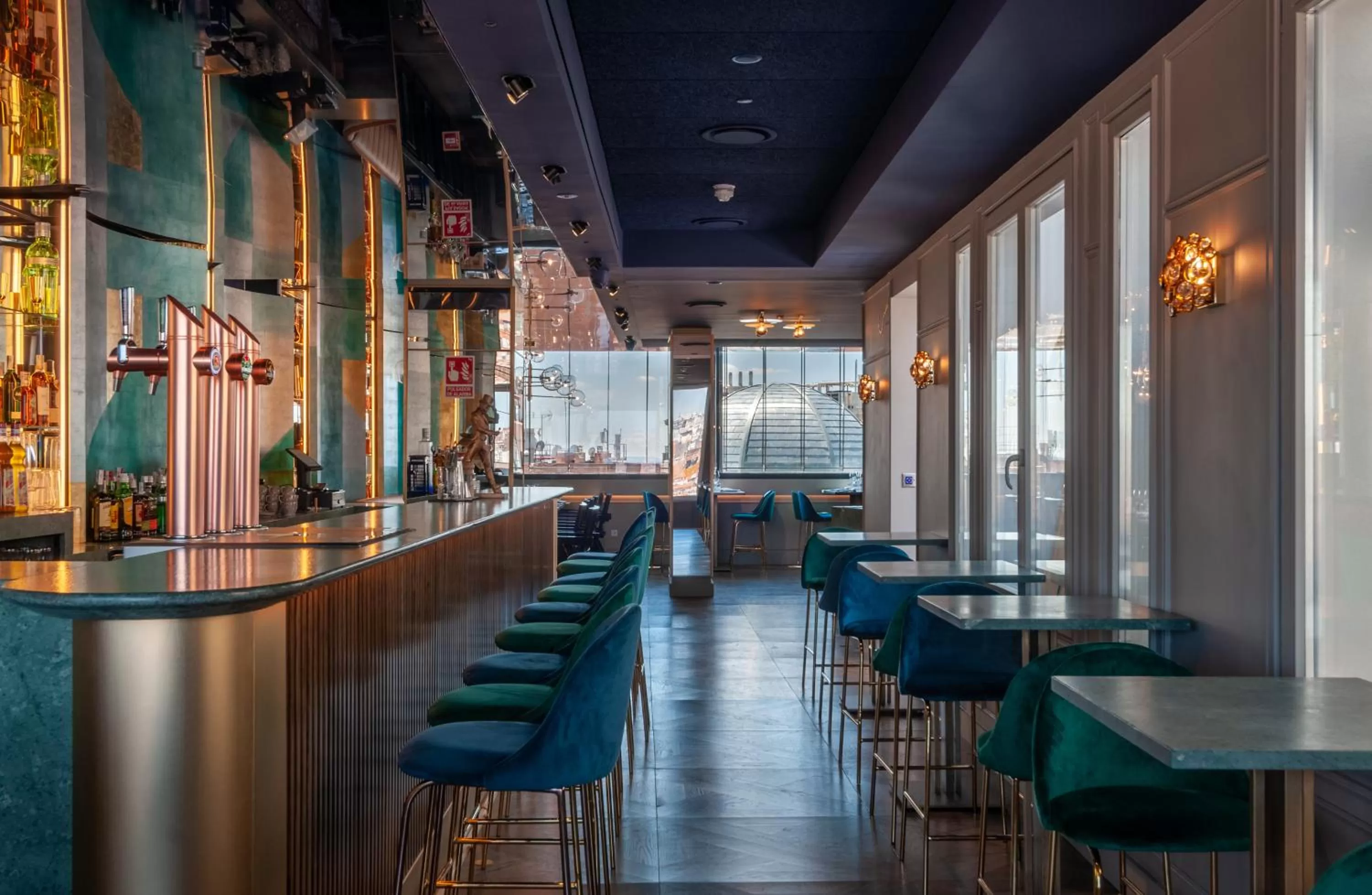 Restaurant/places to eat in Smartrental Collection Gran Vía Centric