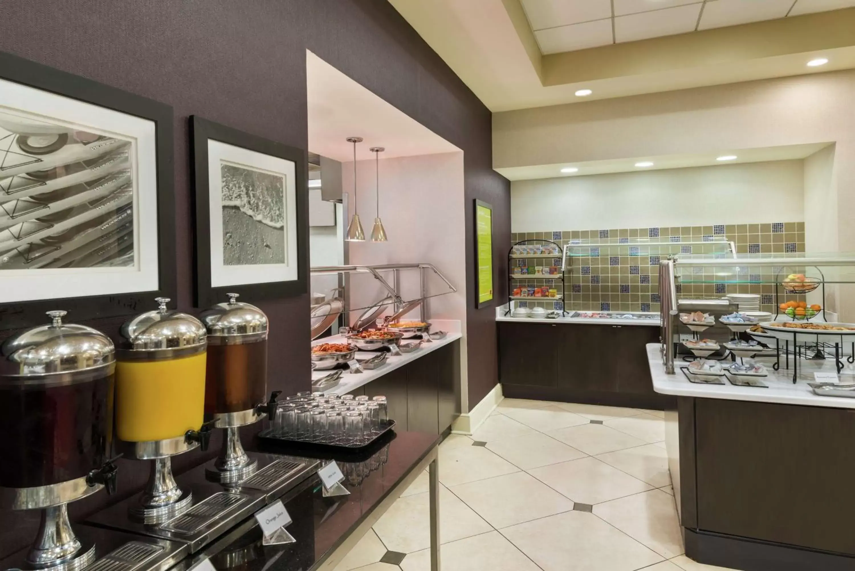 Breakfast, Food in Hilton Garden Inn Tampa Airport/Westshore