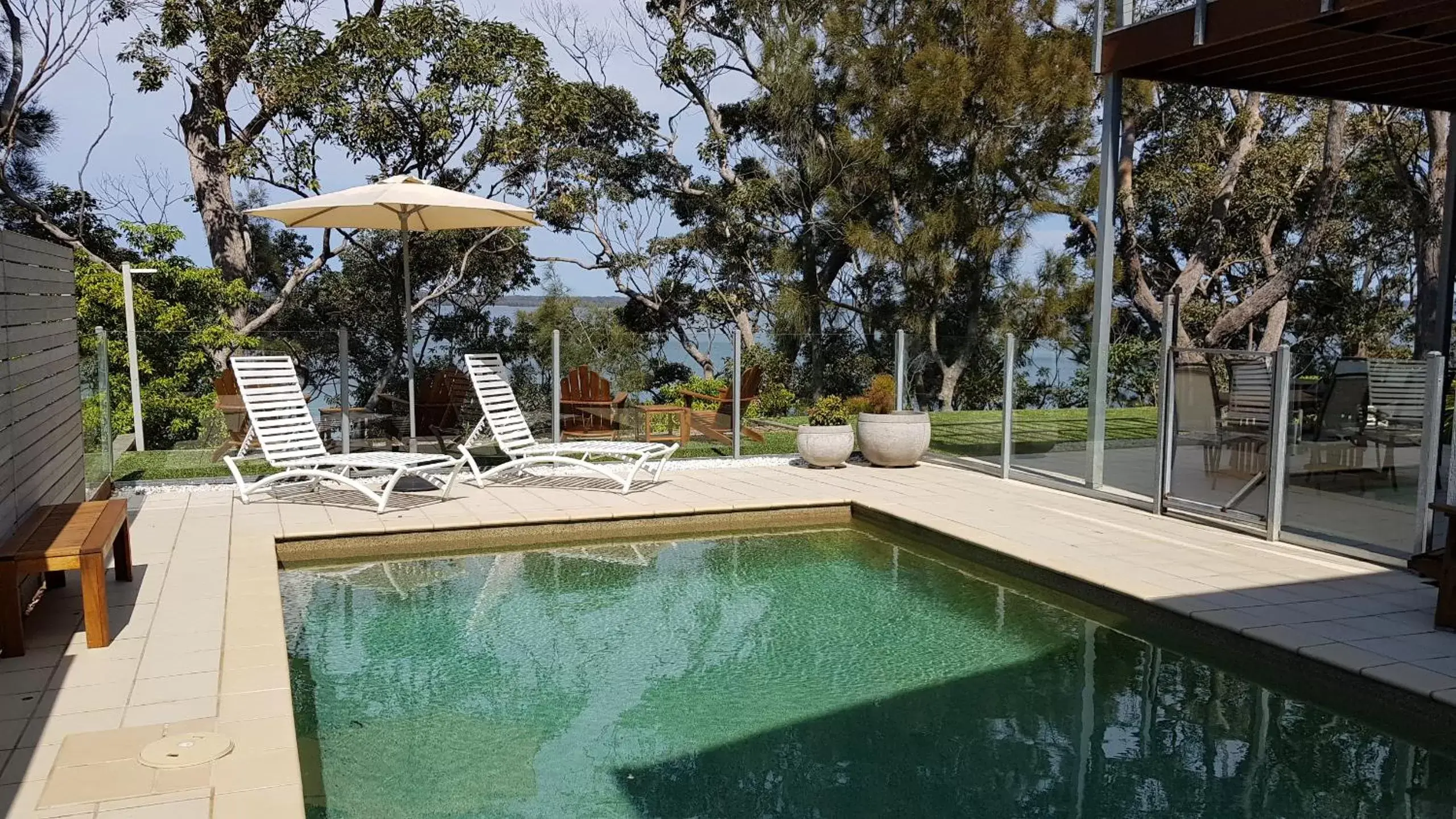 Pool view, Swimming Pool in The Edgewater Bed & Breakfast