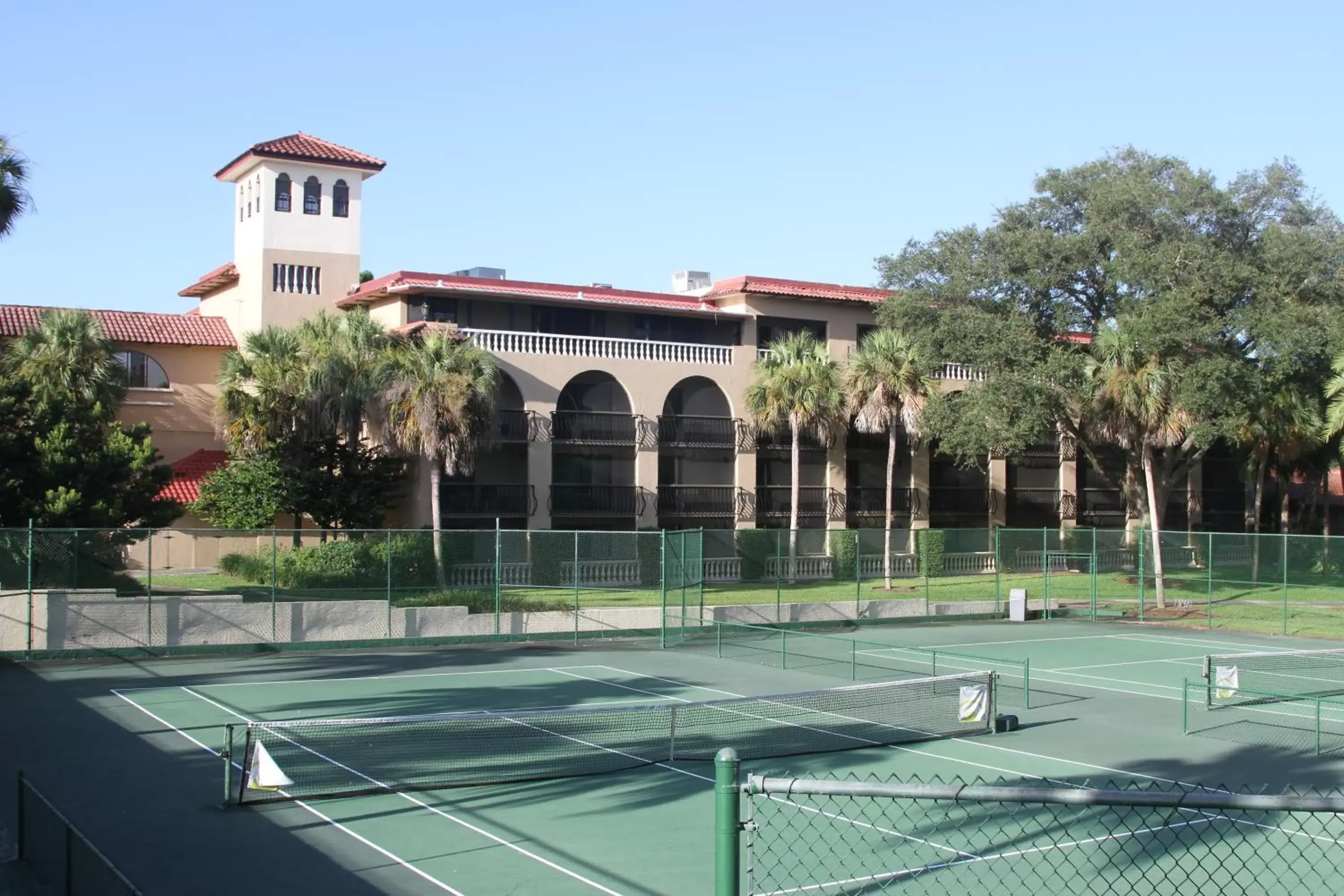 Tennis court, Property Building in Mission Inn Resort & Club