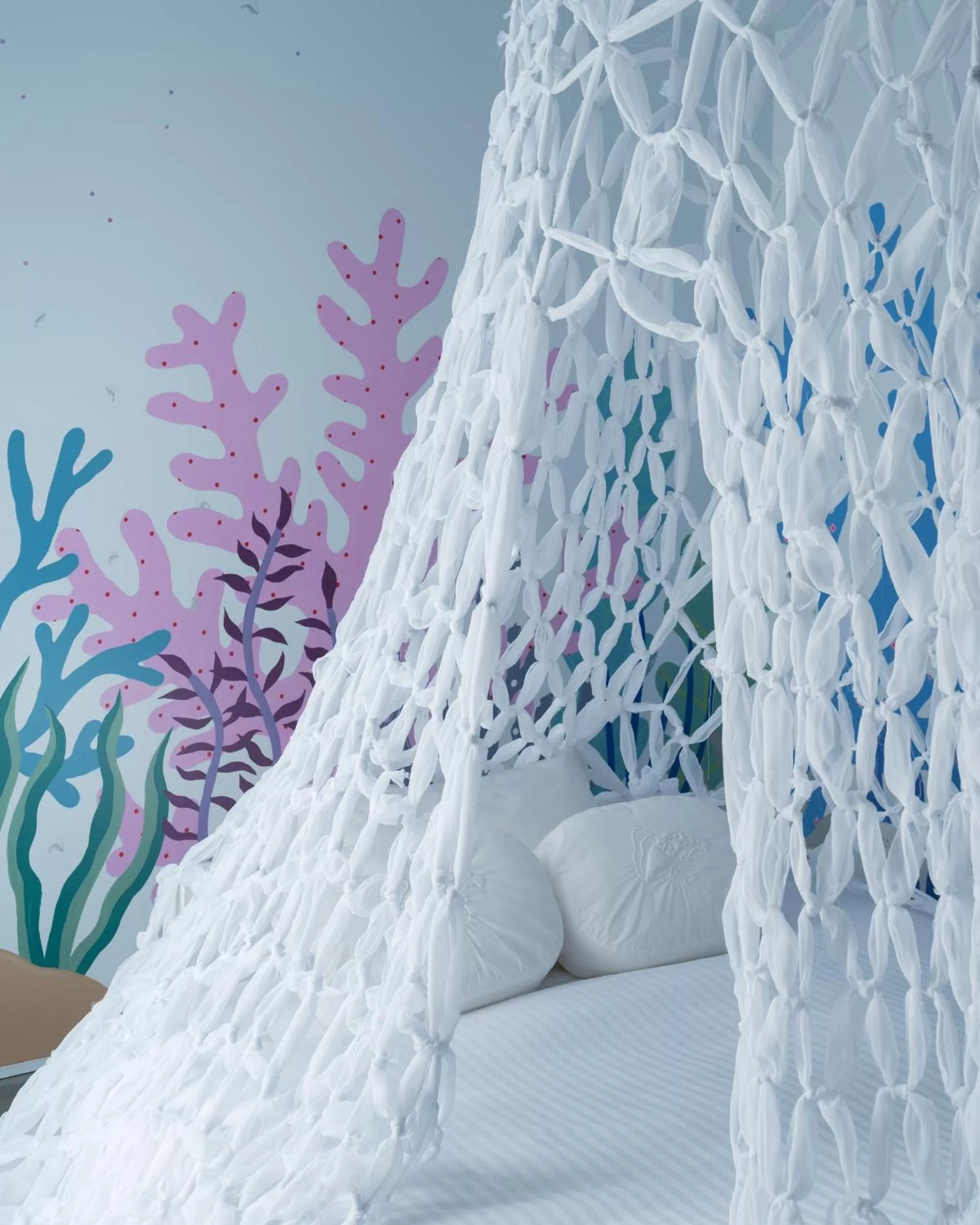 Photo of the whole room, Bed in BnA Alter Museum