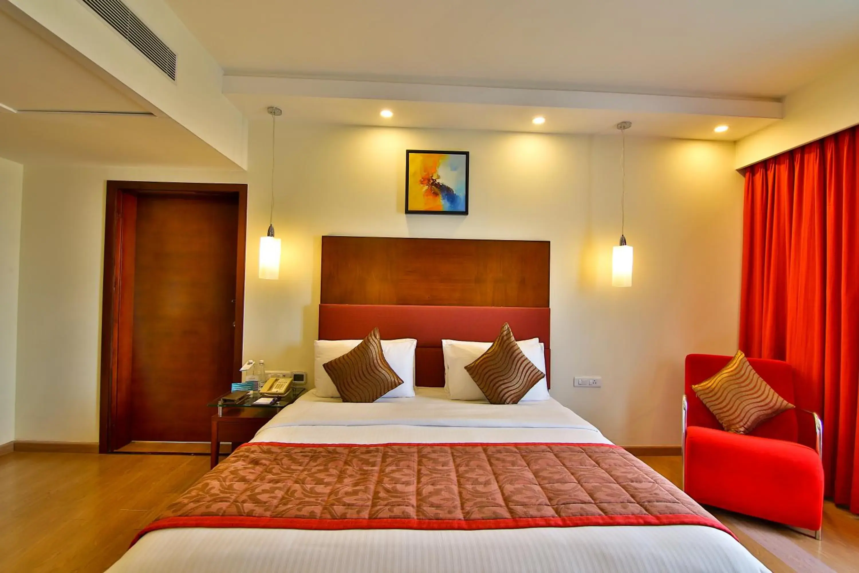 Photo of the whole room, Bed in Hotel Gokulam Park - Coimbatore