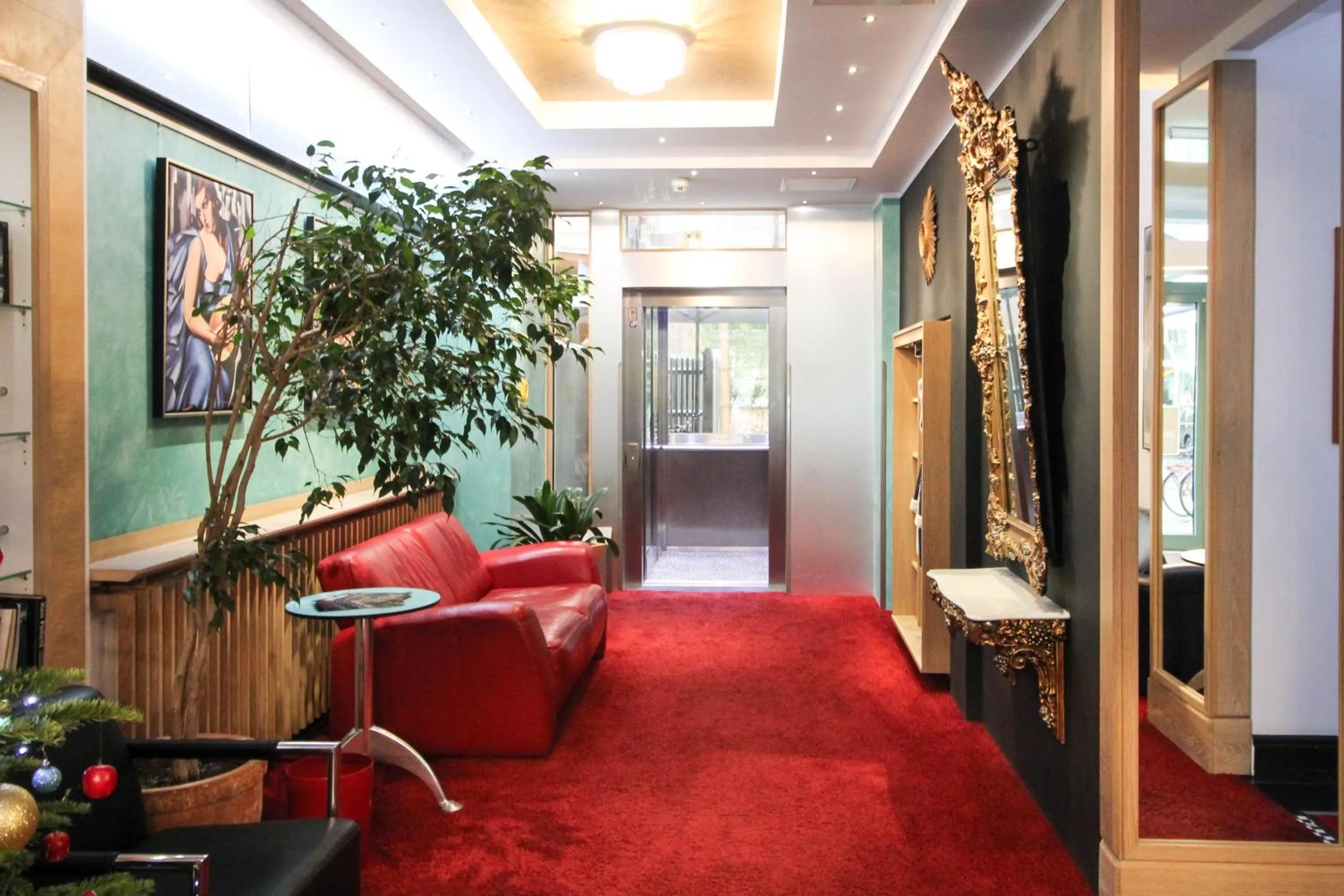 Lobby or reception in Hotel Sachsenhof