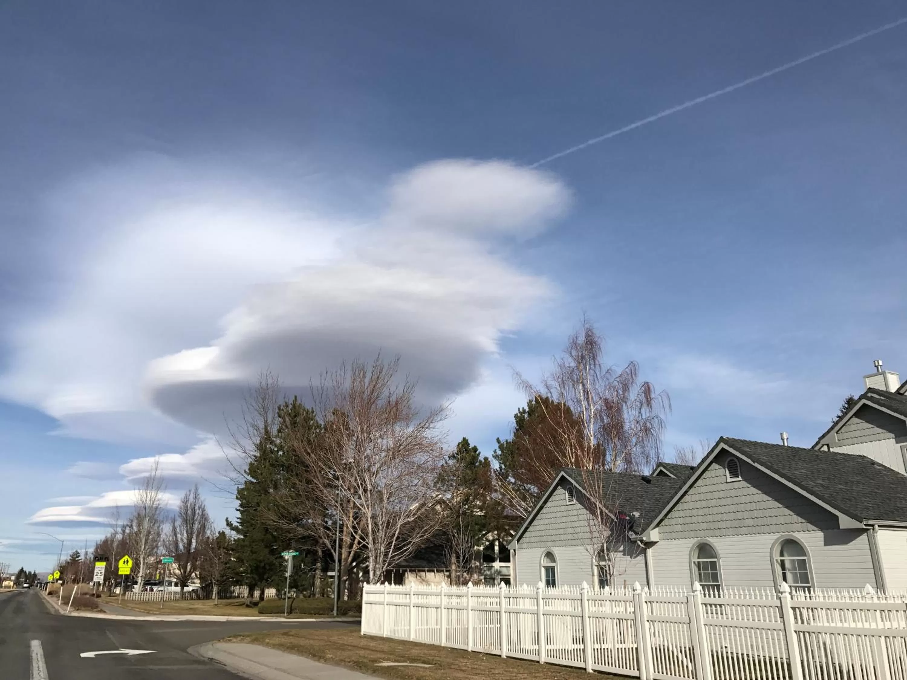 Facade/entrance, Winter in Paradice Motel