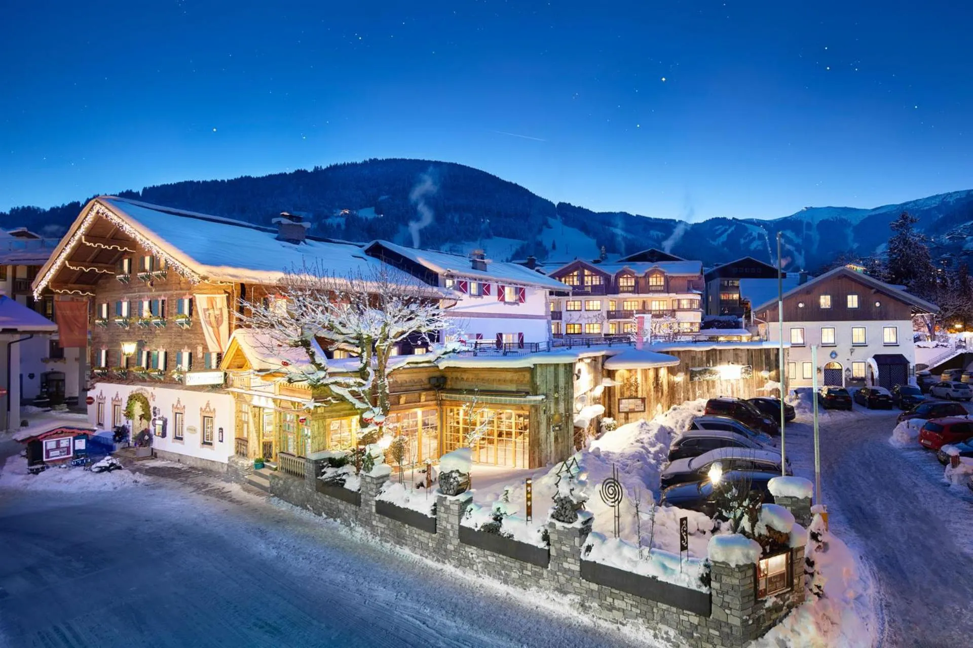 Property building in Romantikhotel Zell am See