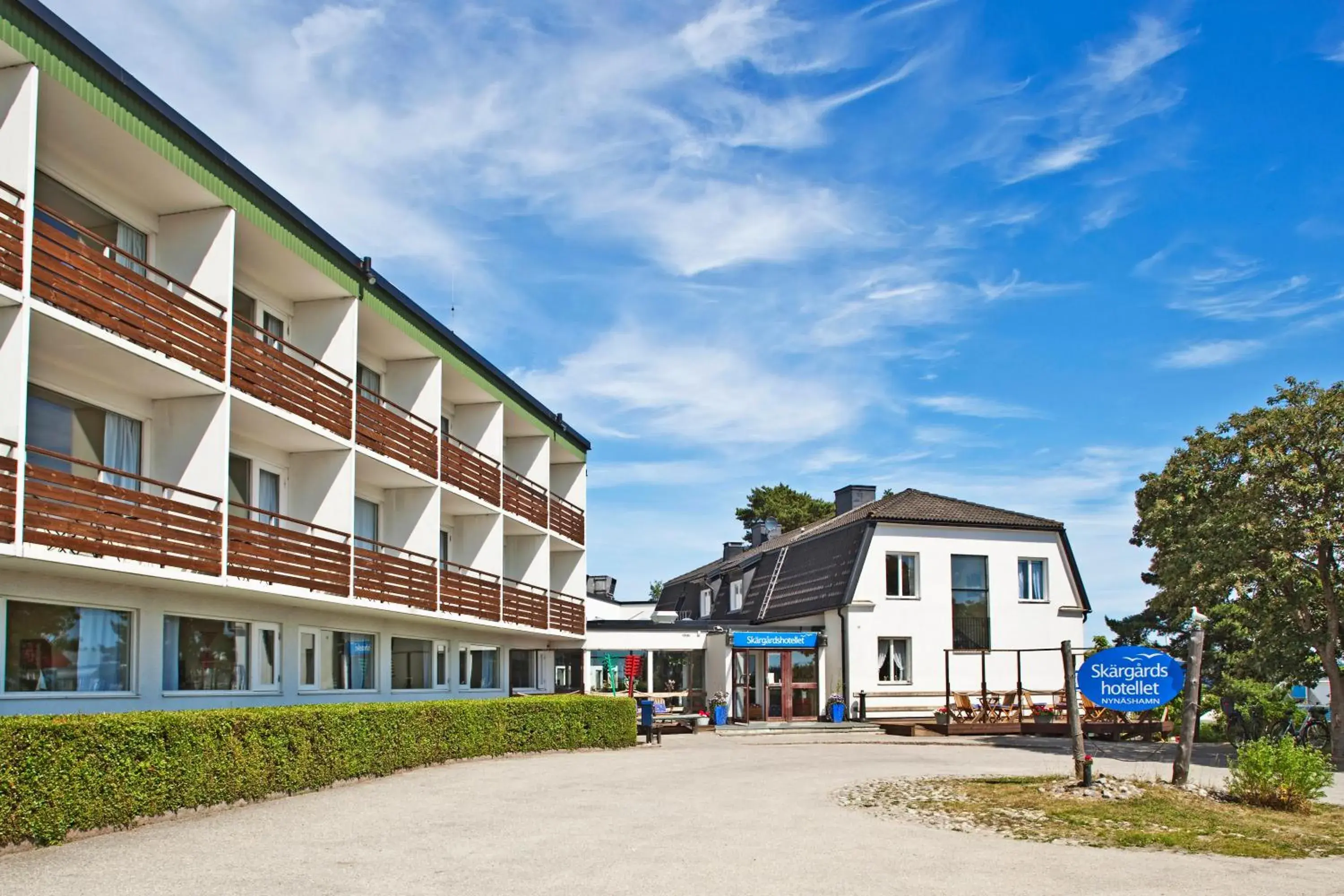 Facade/entrance, Property Building in Skärgårdshotellet