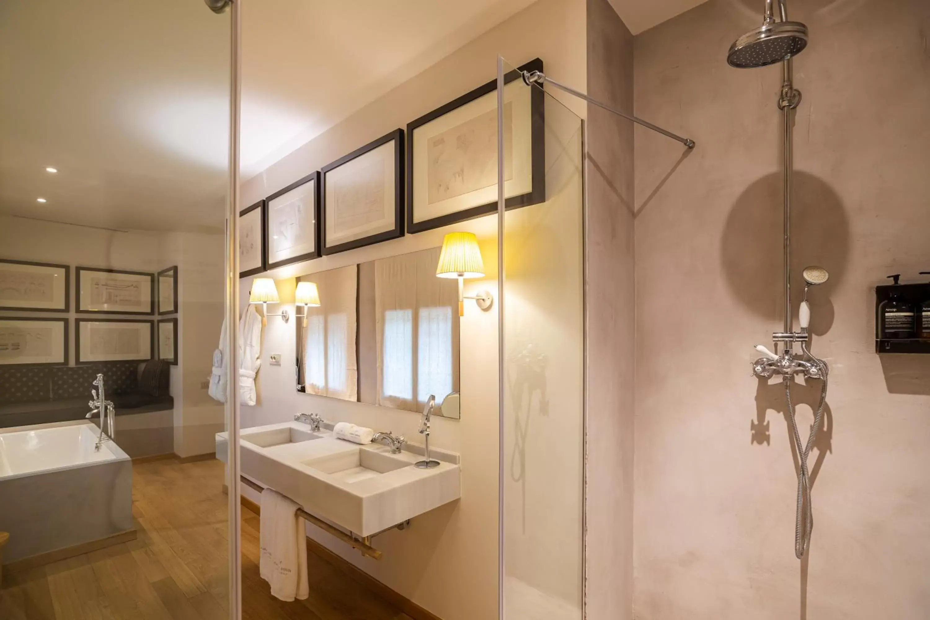 Bathroom in Hotel Margot House Barcelona