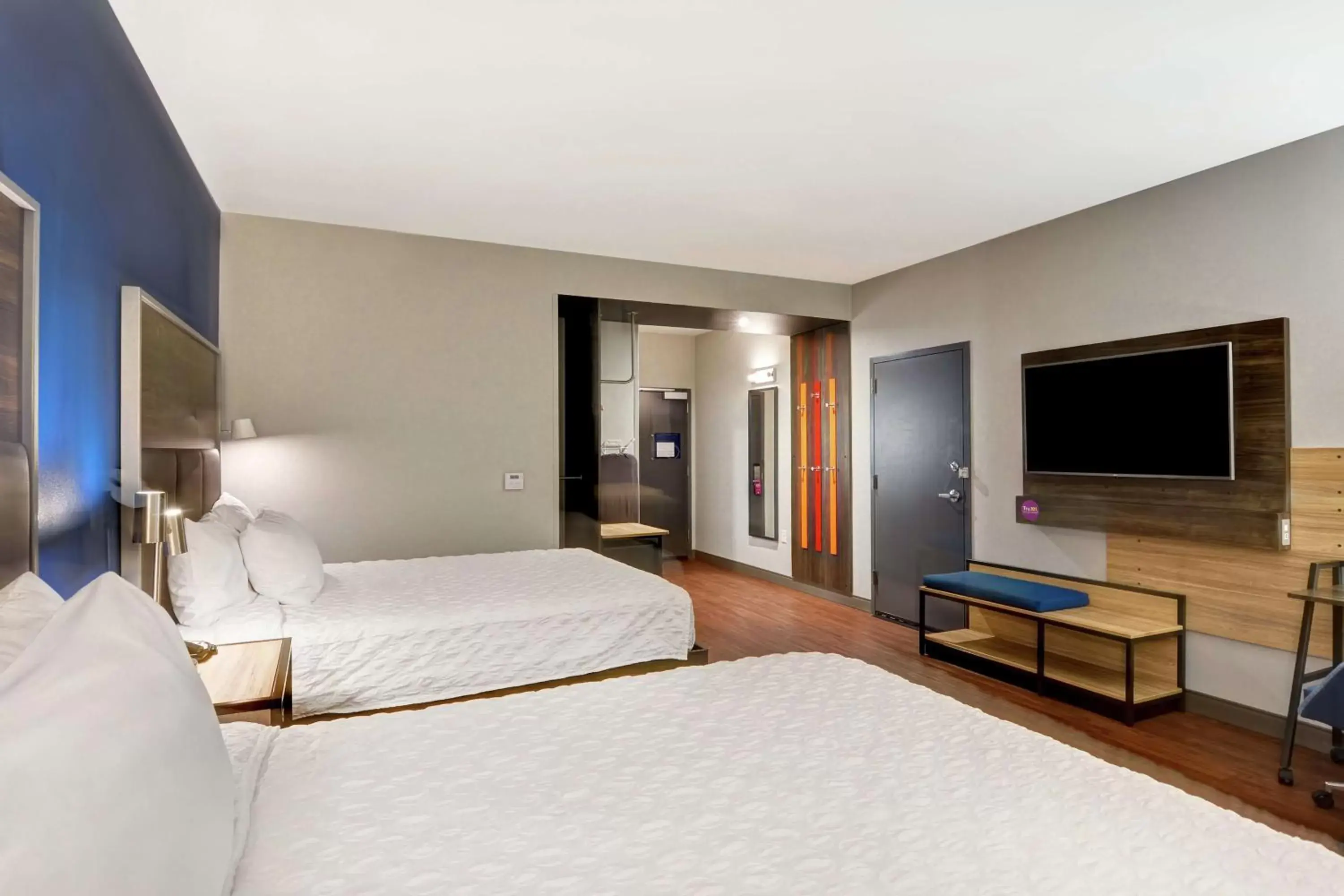 Bedroom, Bed in Tru By Hilton Idaho Falls Id