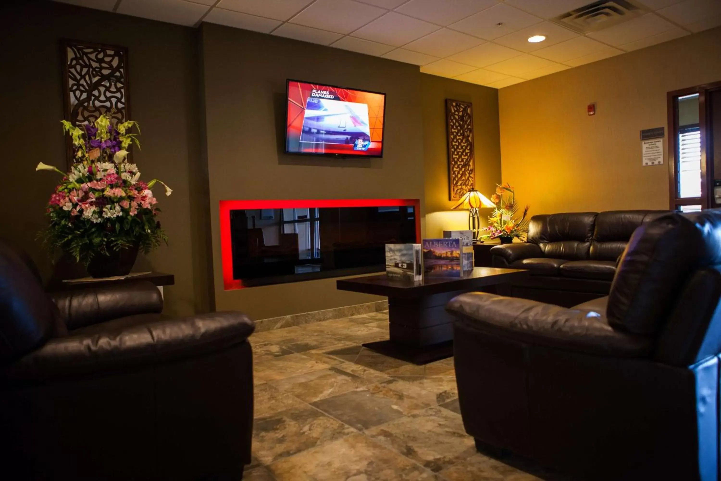 Lobby or reception, Seating Area in Best Western Plus Service Inn & Suites