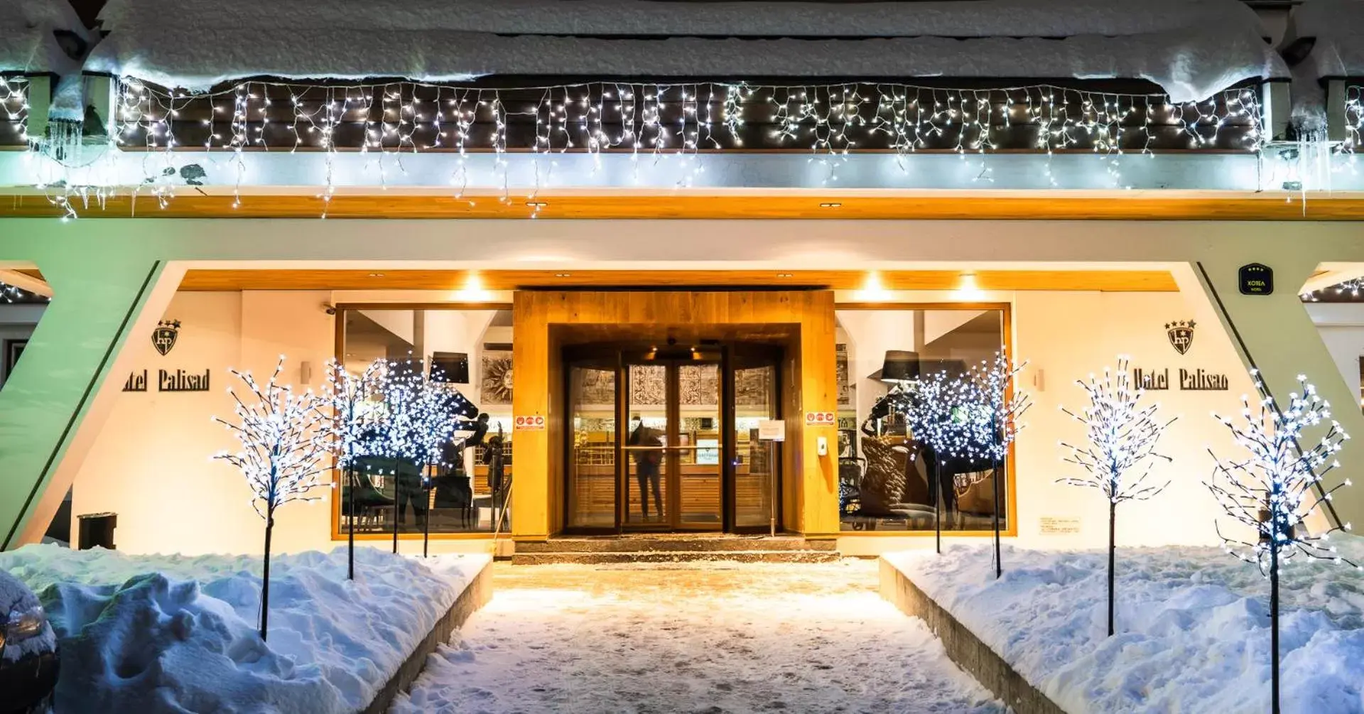 Facade/entrance in Hotel Palisad