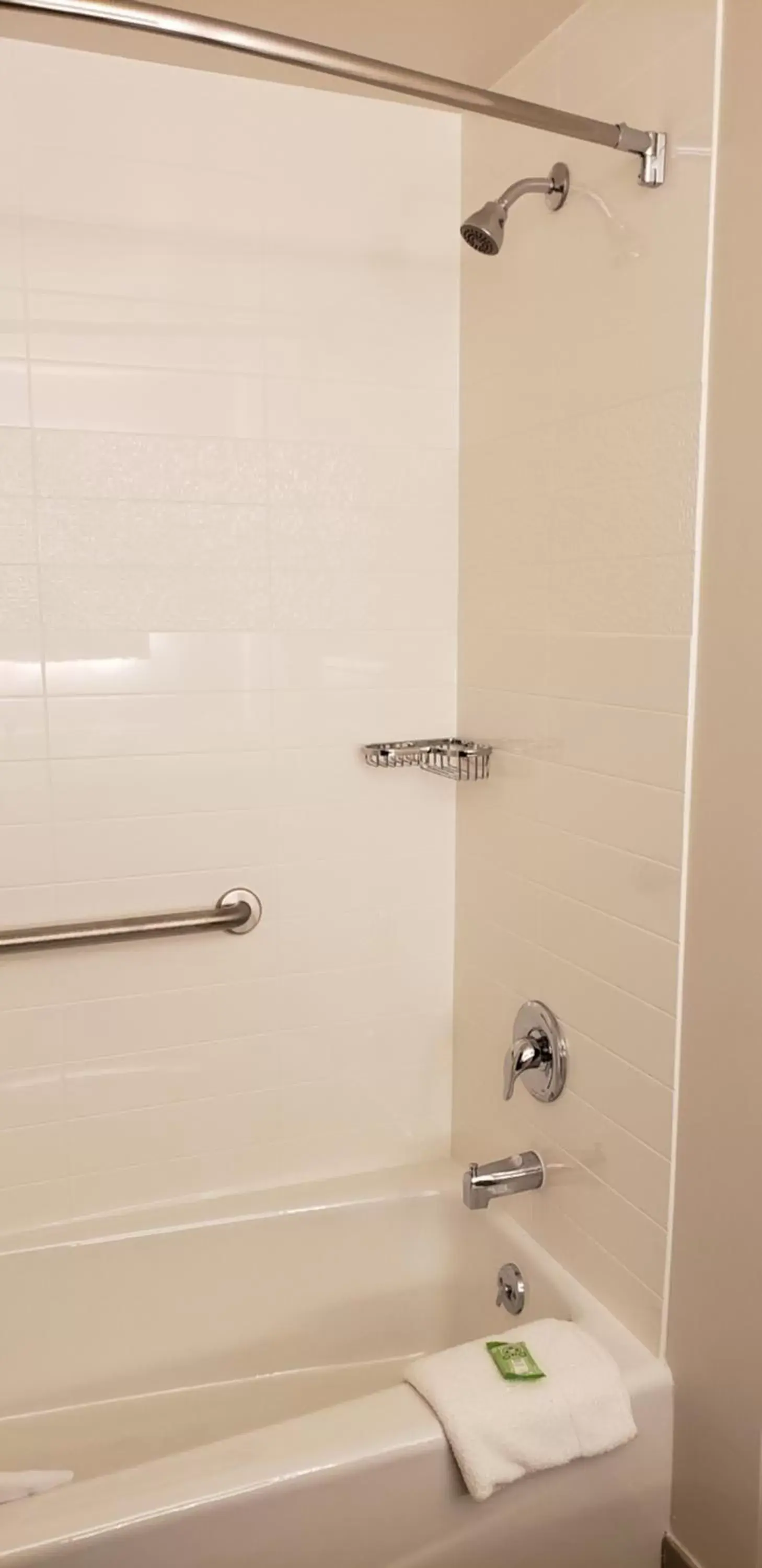 Shower, Bathroom in Wyndham Garden Ft Lauderdale Airport & Cruise Port
