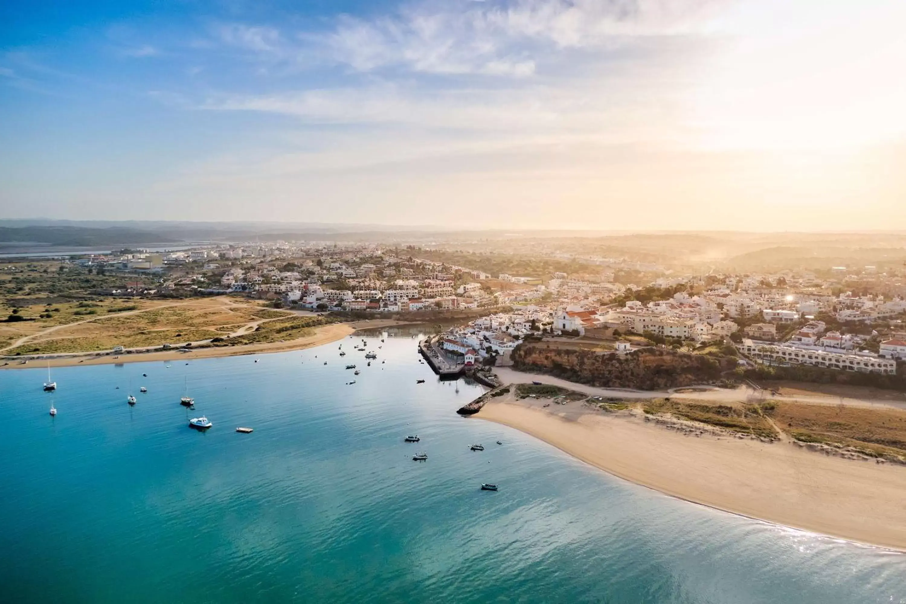 Property building, Bird's-eye View in NH Marina Portimao Resort