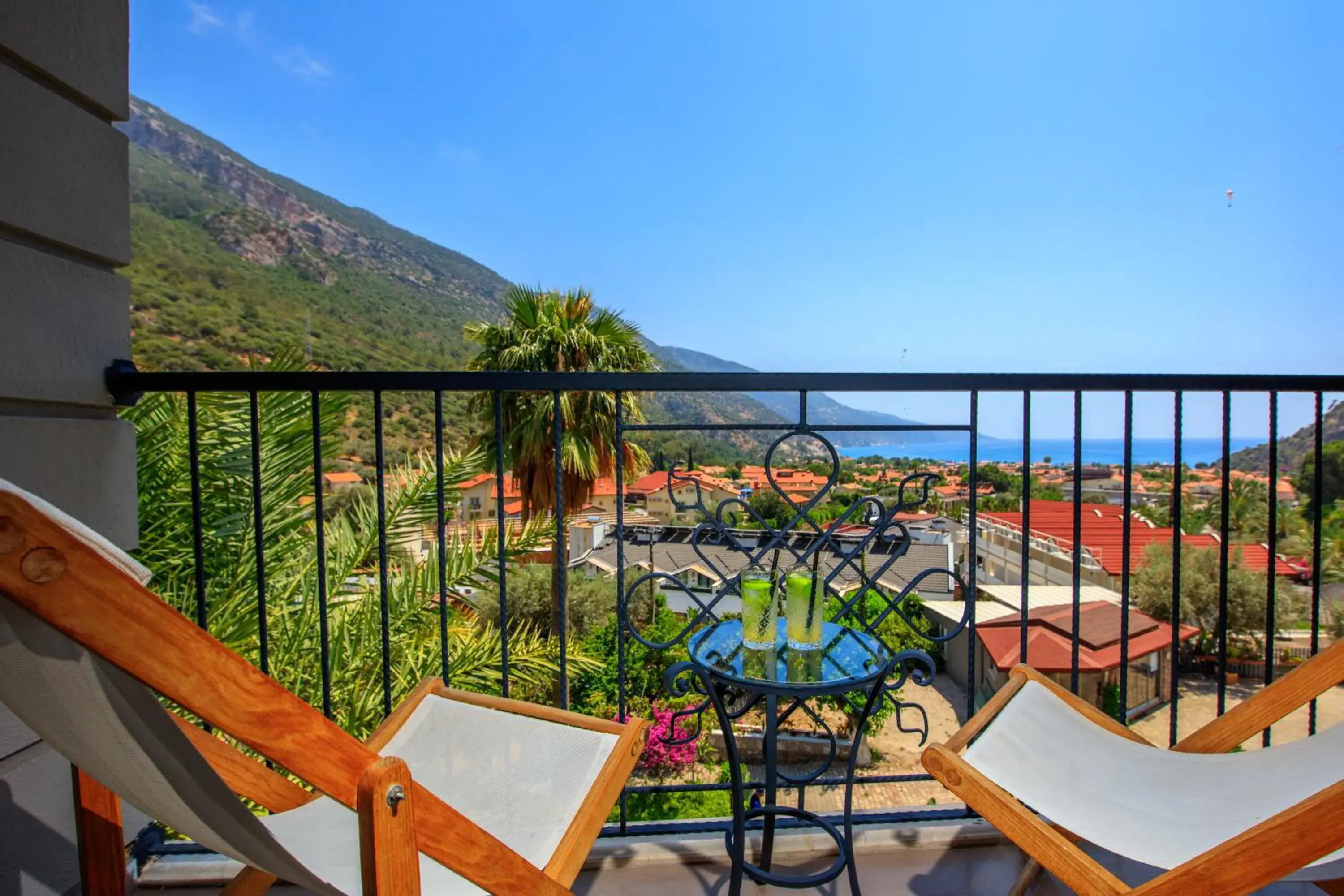 Balcony/Terrace in Morina Deluxe Hotel