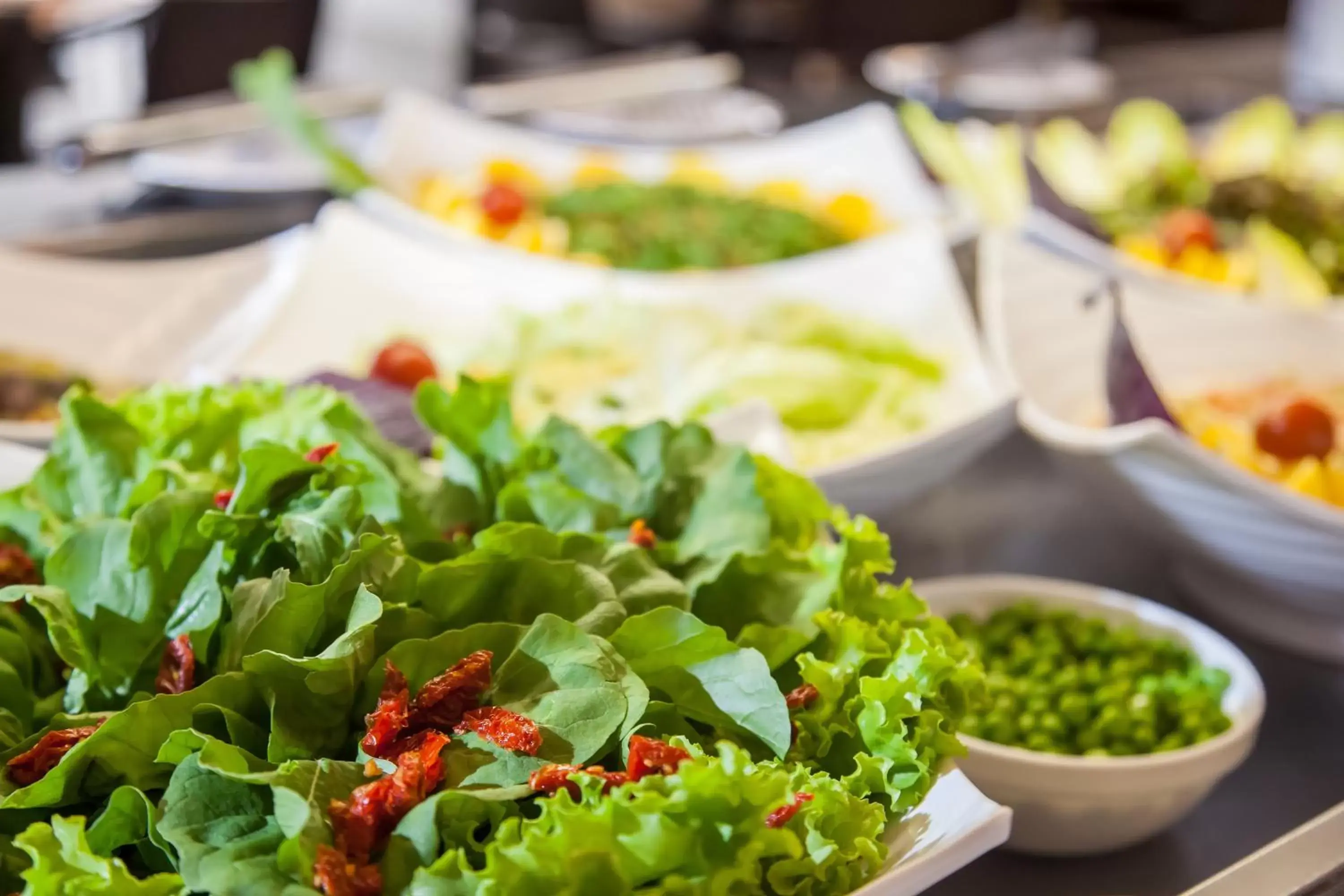 Restaurant/places to eat in Ramada Hotel & Suites Lagoa Santa By Wyndham Restaurant/places to eat in Ramada Hotel & Suites Lagoa Santa By Wyndham