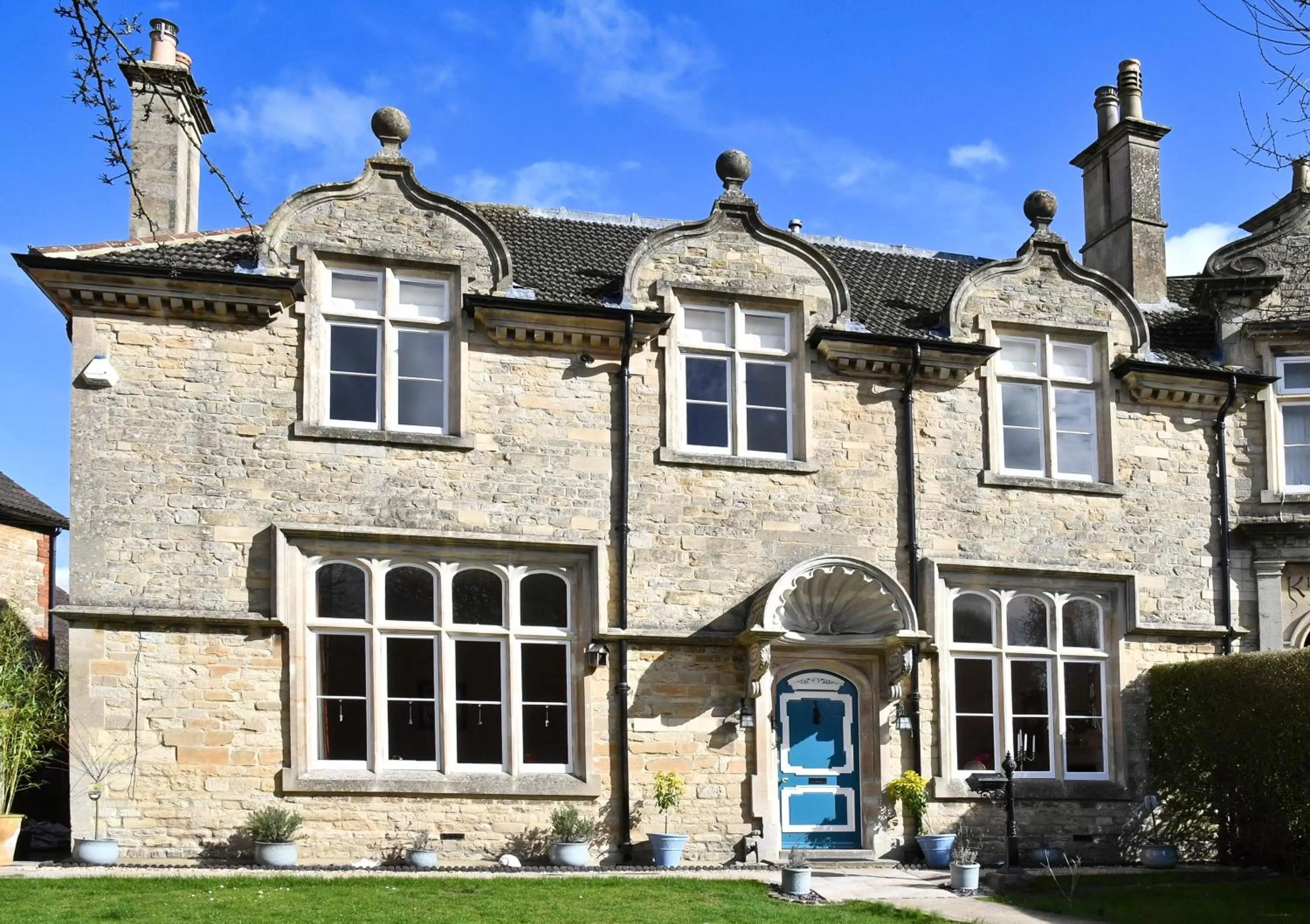 Facade/entrance in Heritage Bed and Breakfast