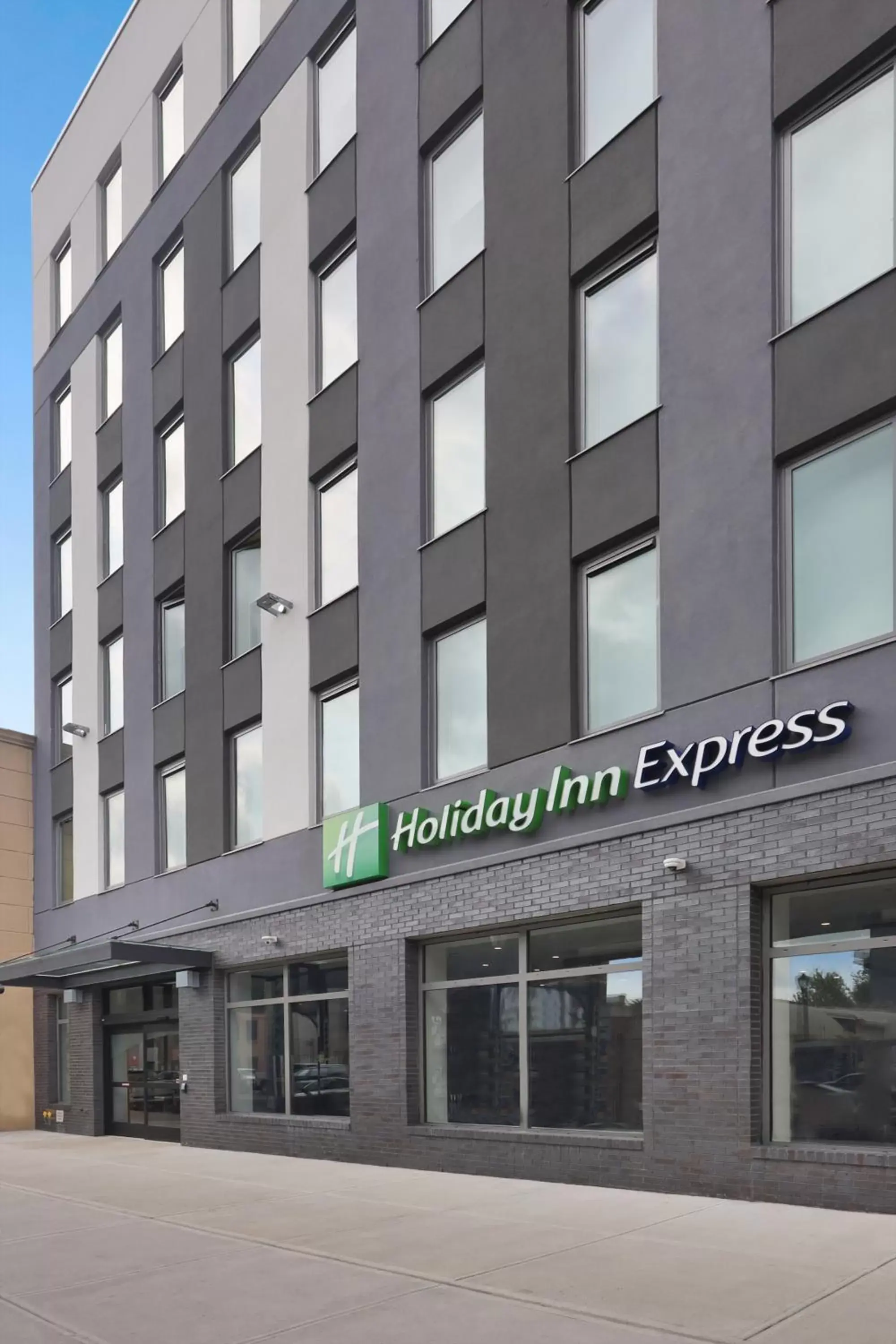 Property Building in Holiday Inn Express - Brooklyn - Bushwick , an IHG Hotel